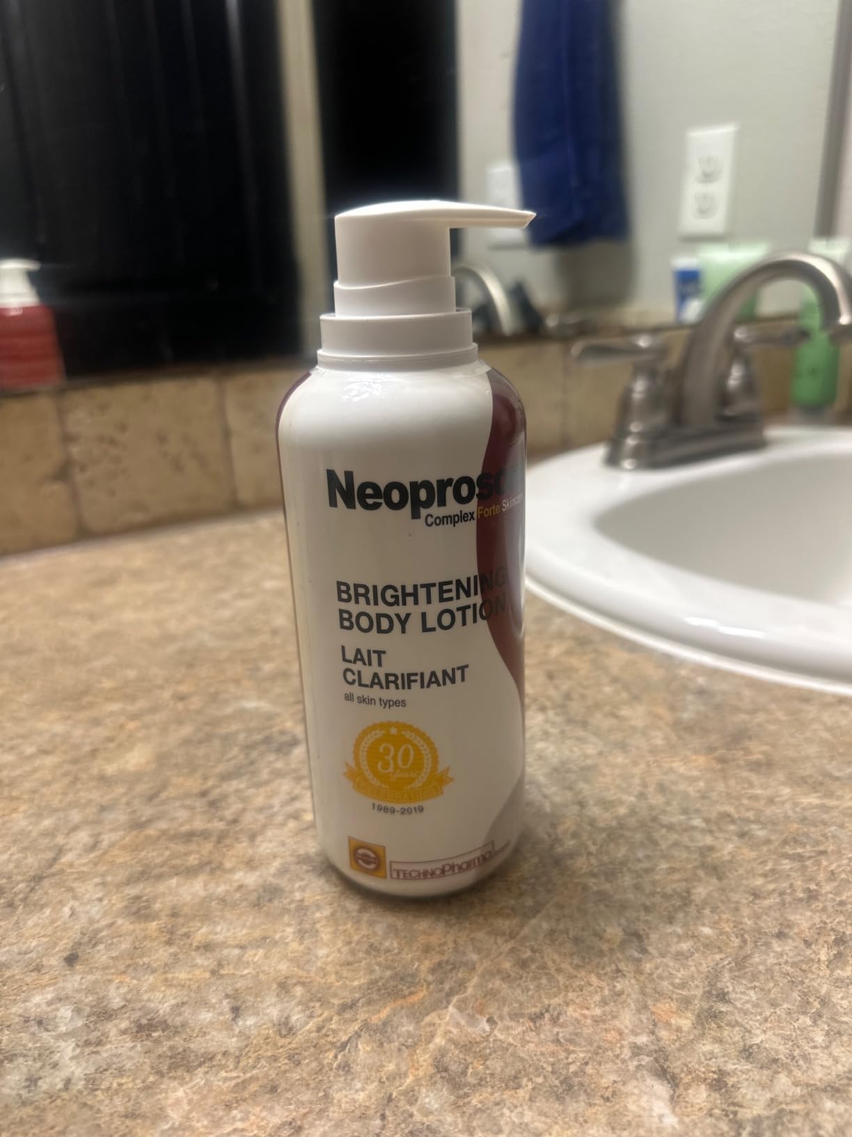 Neoprosone Brightening Body Lotion 400ml - For Dark Spots, Skin Brightening and Anti-Oxidant Properties, with Vitamin c and Alpha Arbutin Complex