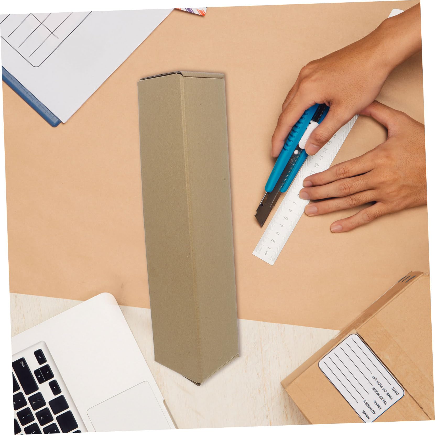 Tube de Rangement Triangulaire en Papier Kraft 10 Pièces | Carton D’expédition Kaki, Format Portable pour Transport et Déménagement, Design Ergonomique Professionnel