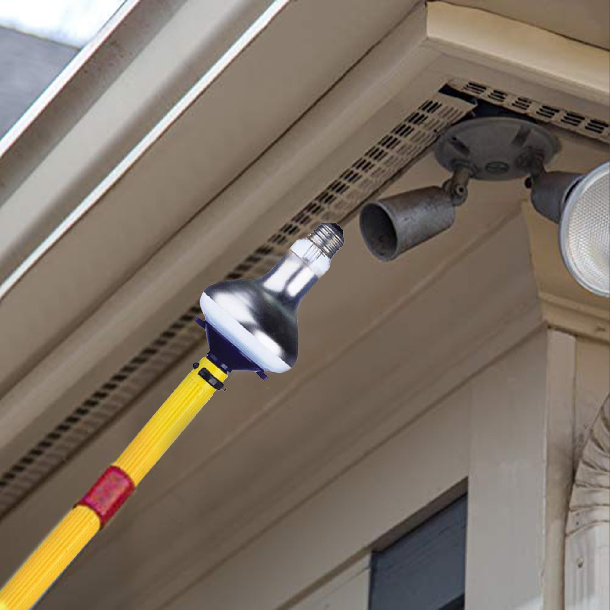 LABORATE LIGHTING SMART SPOTLIGHT BULB CHANGER 2-1/2”