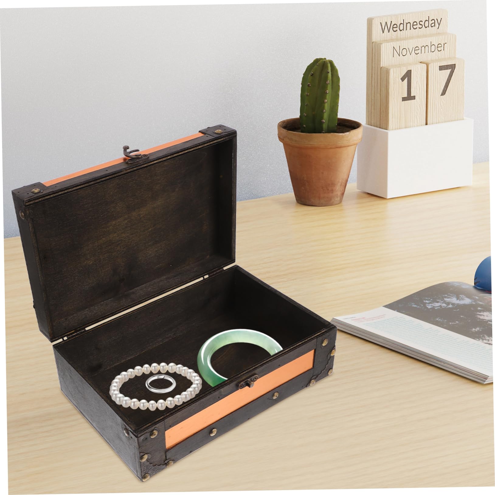 Dekorative Erinnerungsbox im Retro Stil für Karten