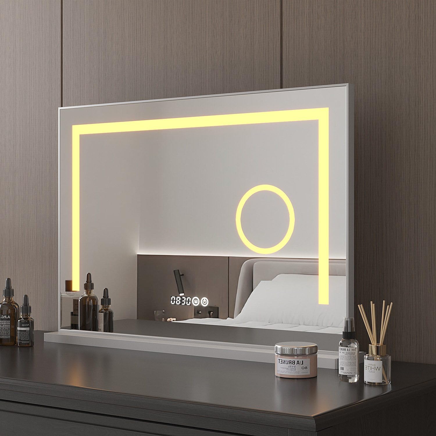Hollywood Spiegel 70x50cm Schminkspiegel Kosmetikspiegel Kosmetikspiegel beleuchtet mit Led Beleuchtung Vergrößerung Licht,Digital Uhr,dimmbar,3 Lichtfarben,3xVergrößerung,Touch Schalter,Alurahmen