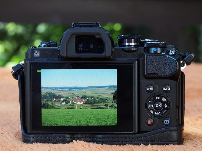 Olympus OM-D E-M10 Mark III Compact System Camera Double Zoom Lens