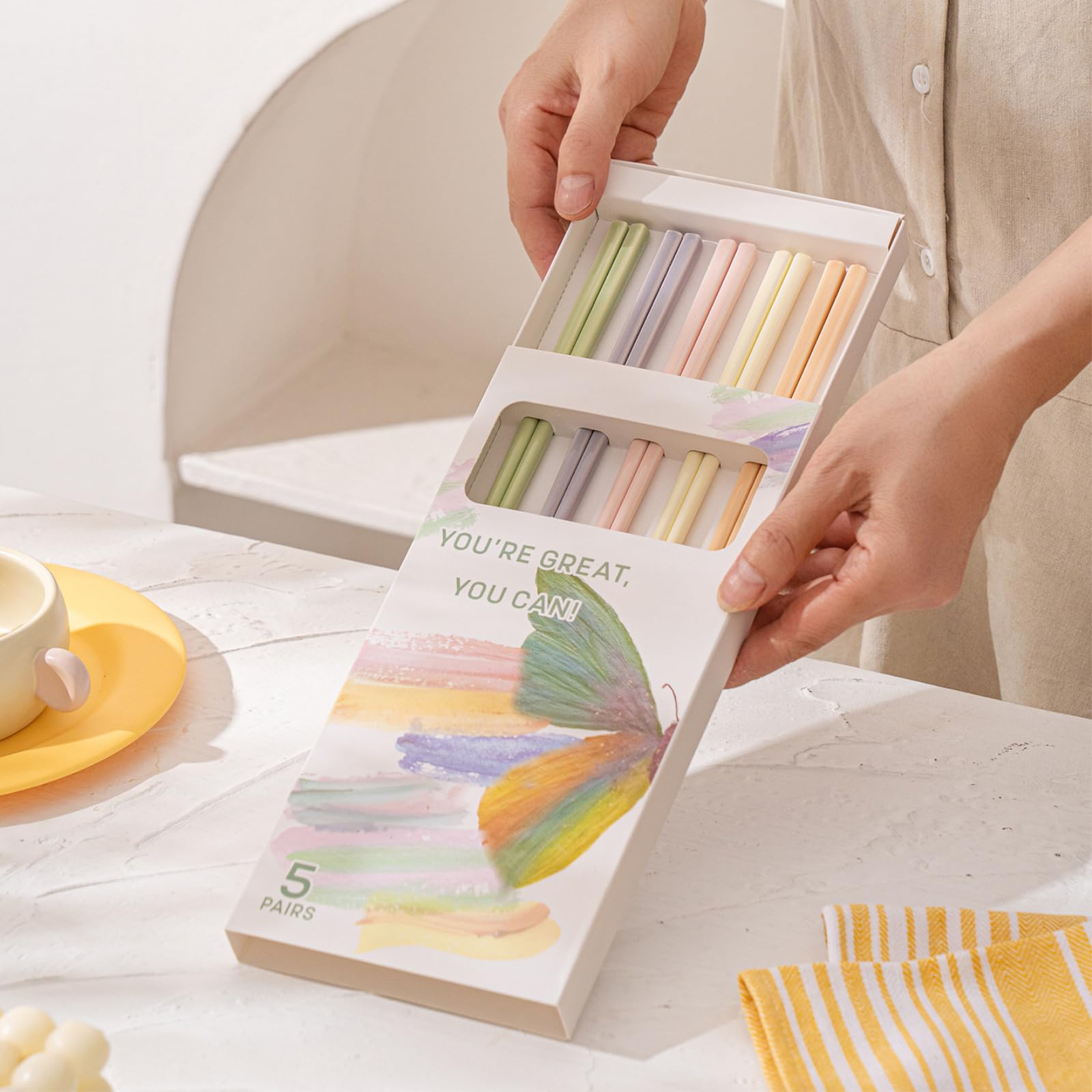 Lot de 3 paires de baguettes en céramique pour la maison simple personnalité de la vaisselle en forme de cocon en papillon