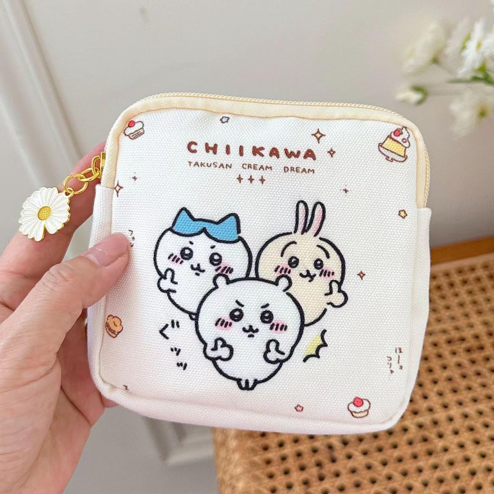 Amazon.co.jp: ちいかわ サニタリーポーチ ナプキン収納ポーチ 生理