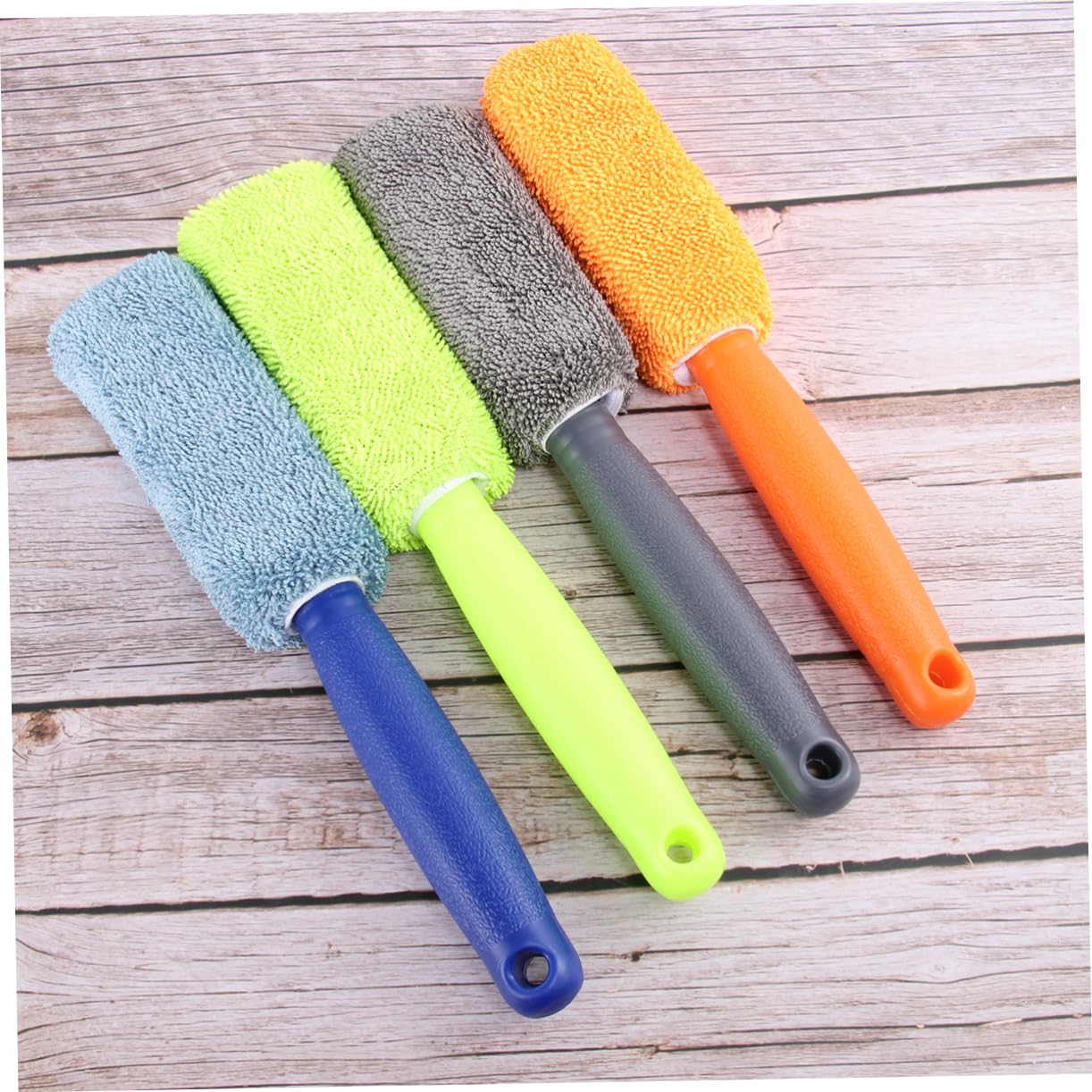 Spazzola per Pneumatici Auto in Microfibra 6 Pezzi | Manico in Plastica, per Manutenzione Pedale e Pavimento Auto, Portatile Colore Casuale