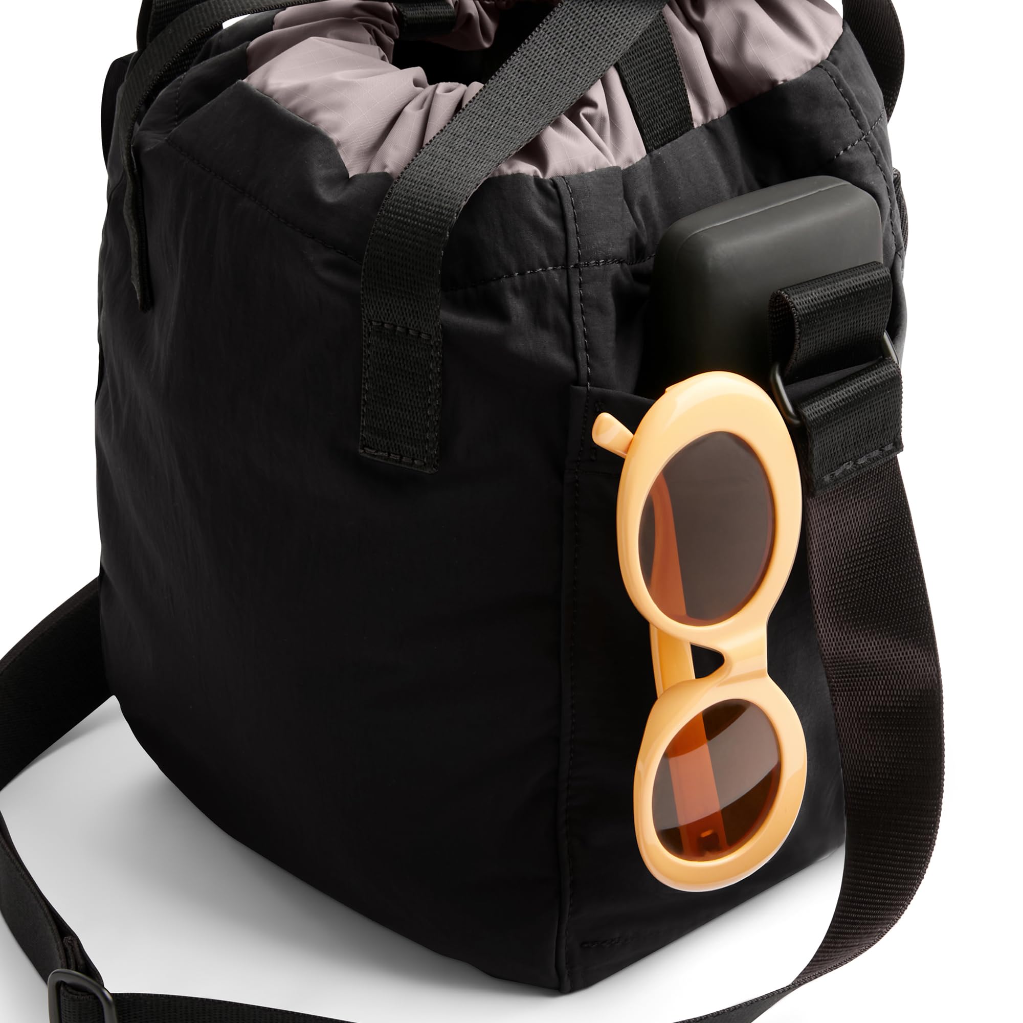 Bellroy Cinch Bucket Bag (bolso saco cruzado compacto 9 litros, con organización externa, bolsillo interno con cremallera, correa de hombro ajustable, y se puede llevar de tres formas) - Black