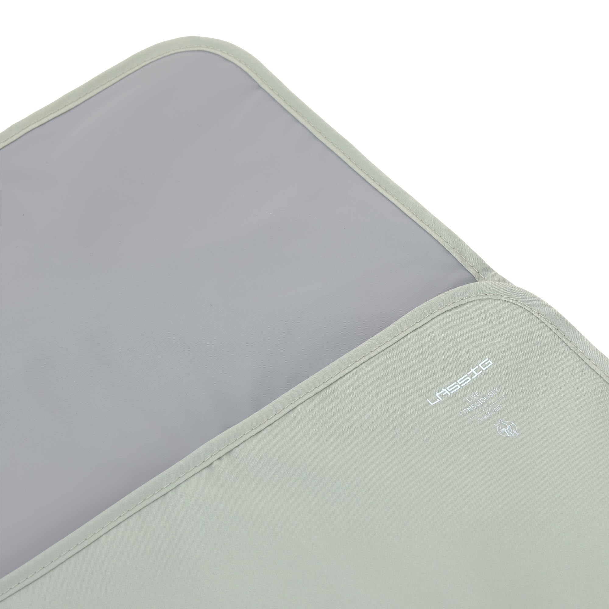 LÄSSIG Baby Sac à couches avec matelas à langer, y compris compartiment pour lingettes humides pour les déplacements/Changing Pouch Leo light khaki