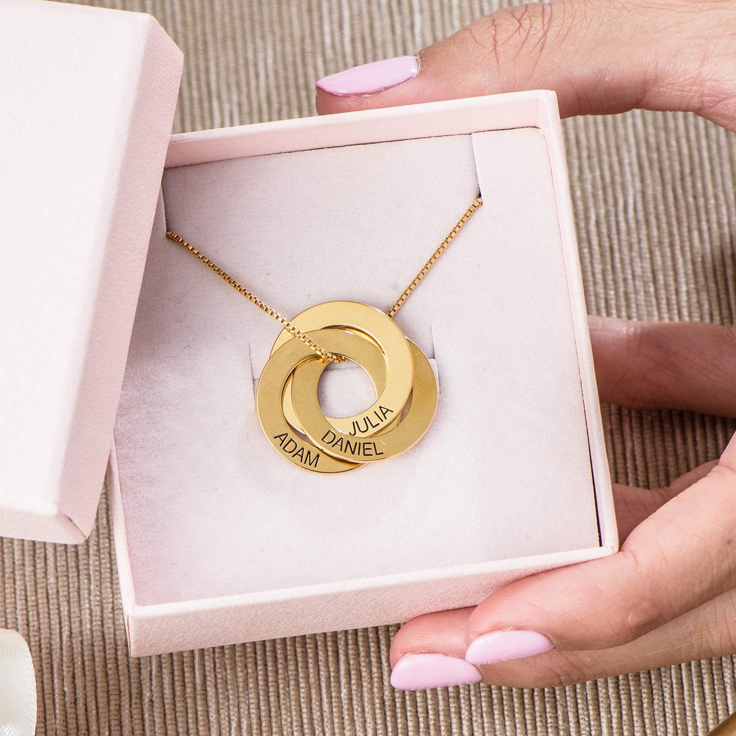 MyNameNecklace MYKA Collar Anillo Ruso Grabado - Regalo Personalizado para Ella, Regalos para Mujer