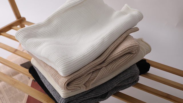 How to take care of the vacuum packaging of clothes