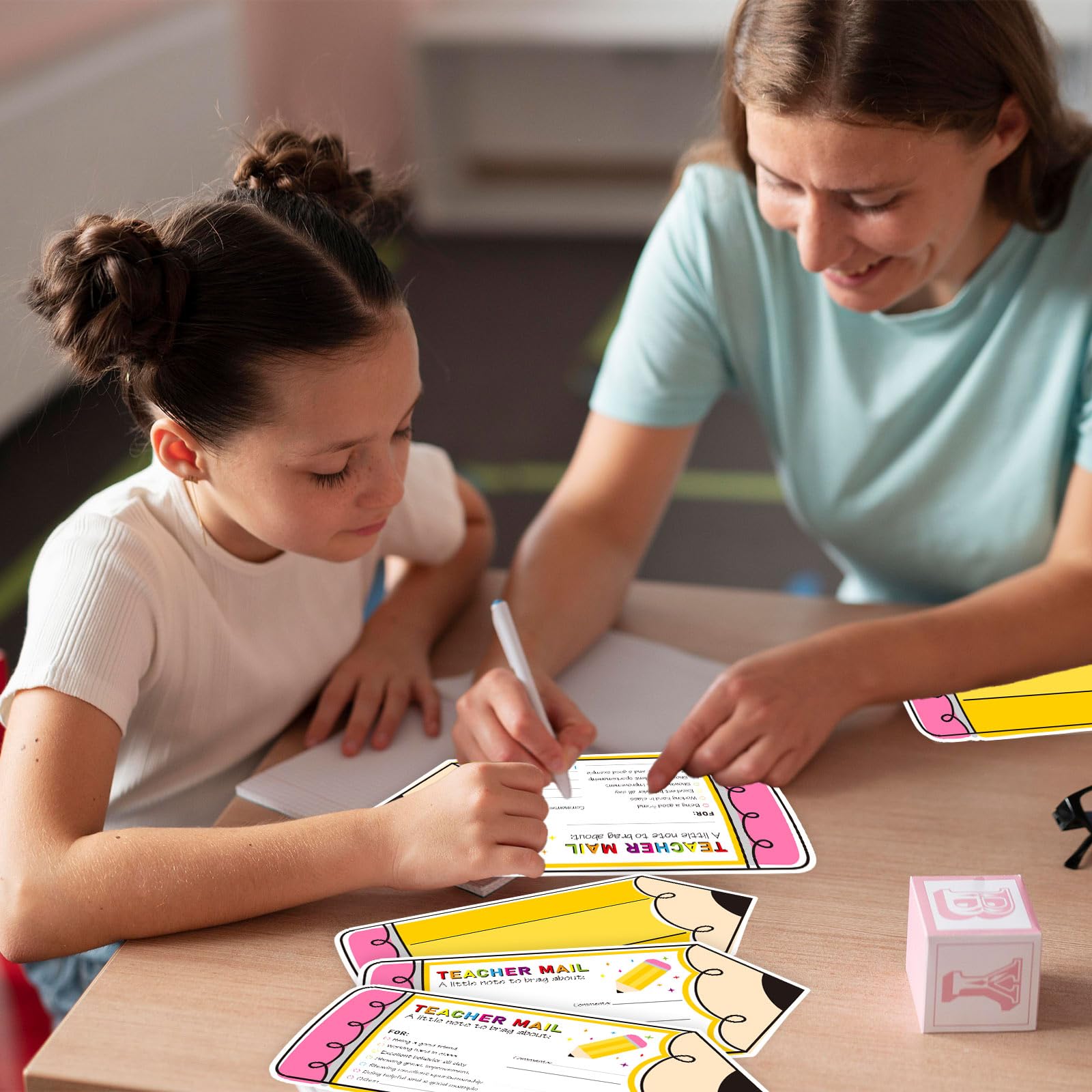 FYSUIMU 50 tarjetas motivacionales con forma de lápiz, de profesor a estudiantes, para el aula, buen comportamiento, postal positiva para enviar a casa para preescolar, jardín de infantes, primaria