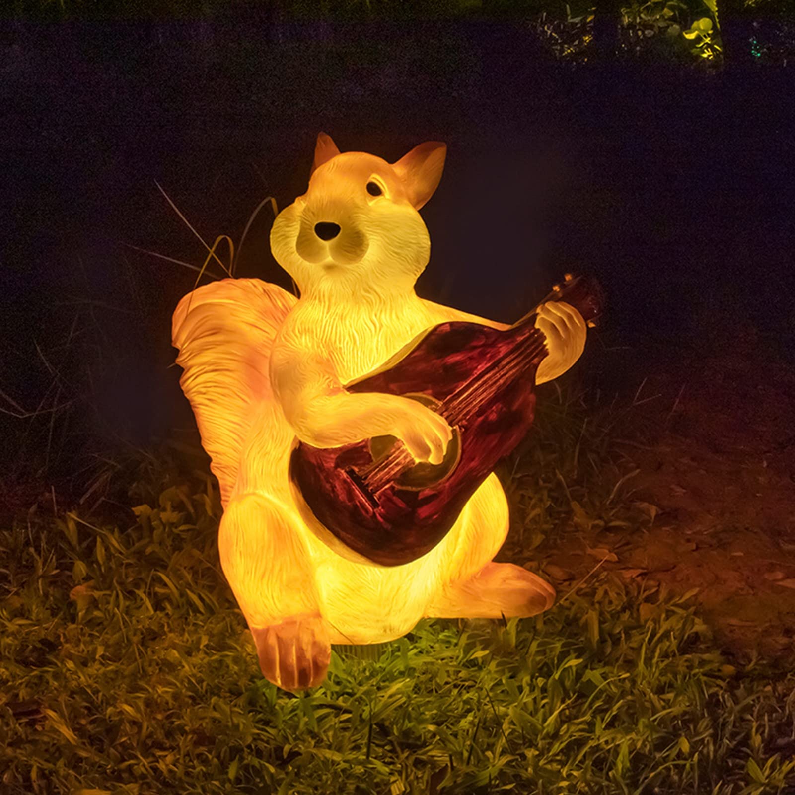 Écureuil solaire de jardin avec guitare : veilleuse LED Noël et décoration extérieure