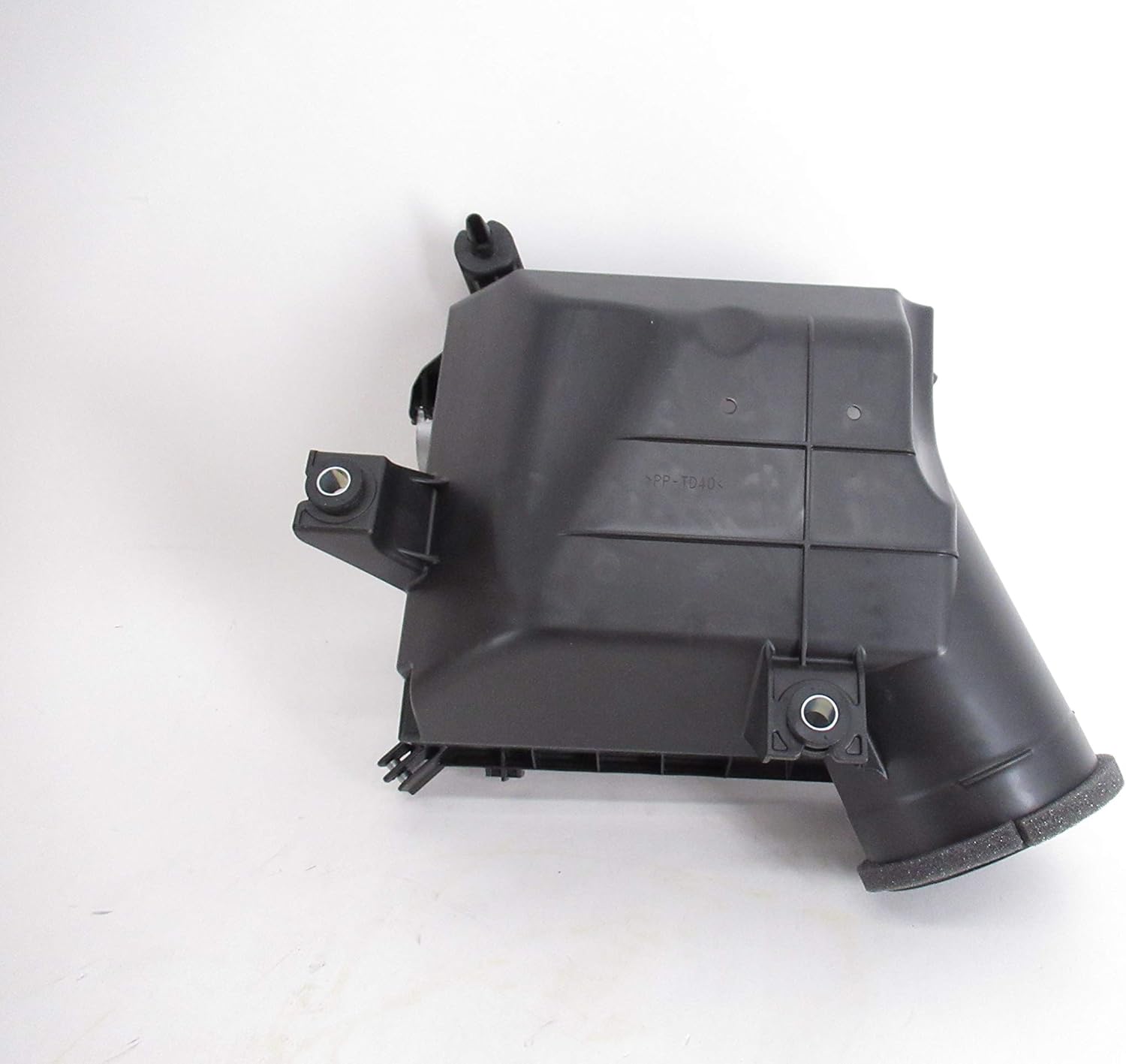 Toyota 17701-0P120 Air Cleaner Case Sub Assembly