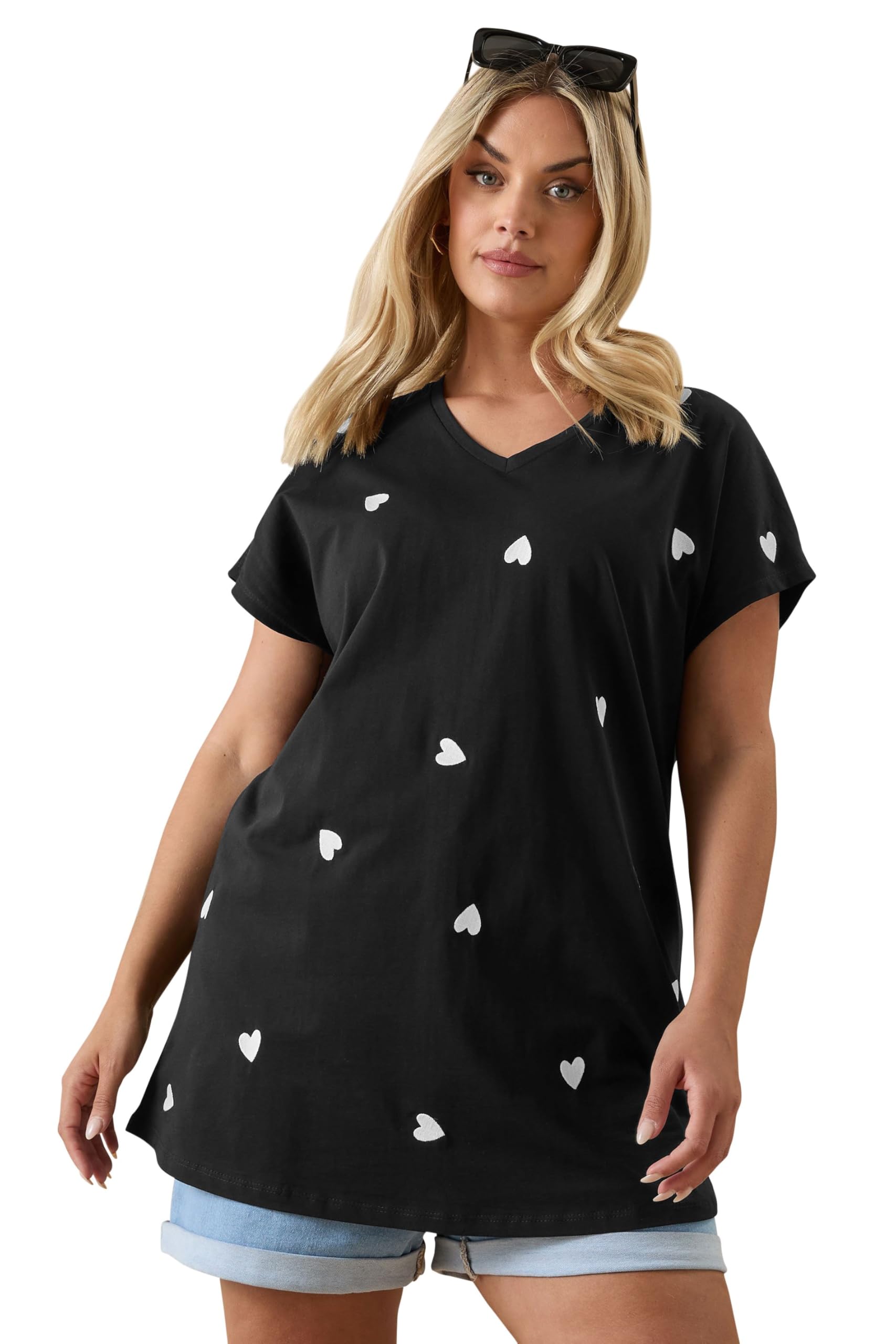 Yours Women's Black Heart Embroidered T-Shirt Size 30-32