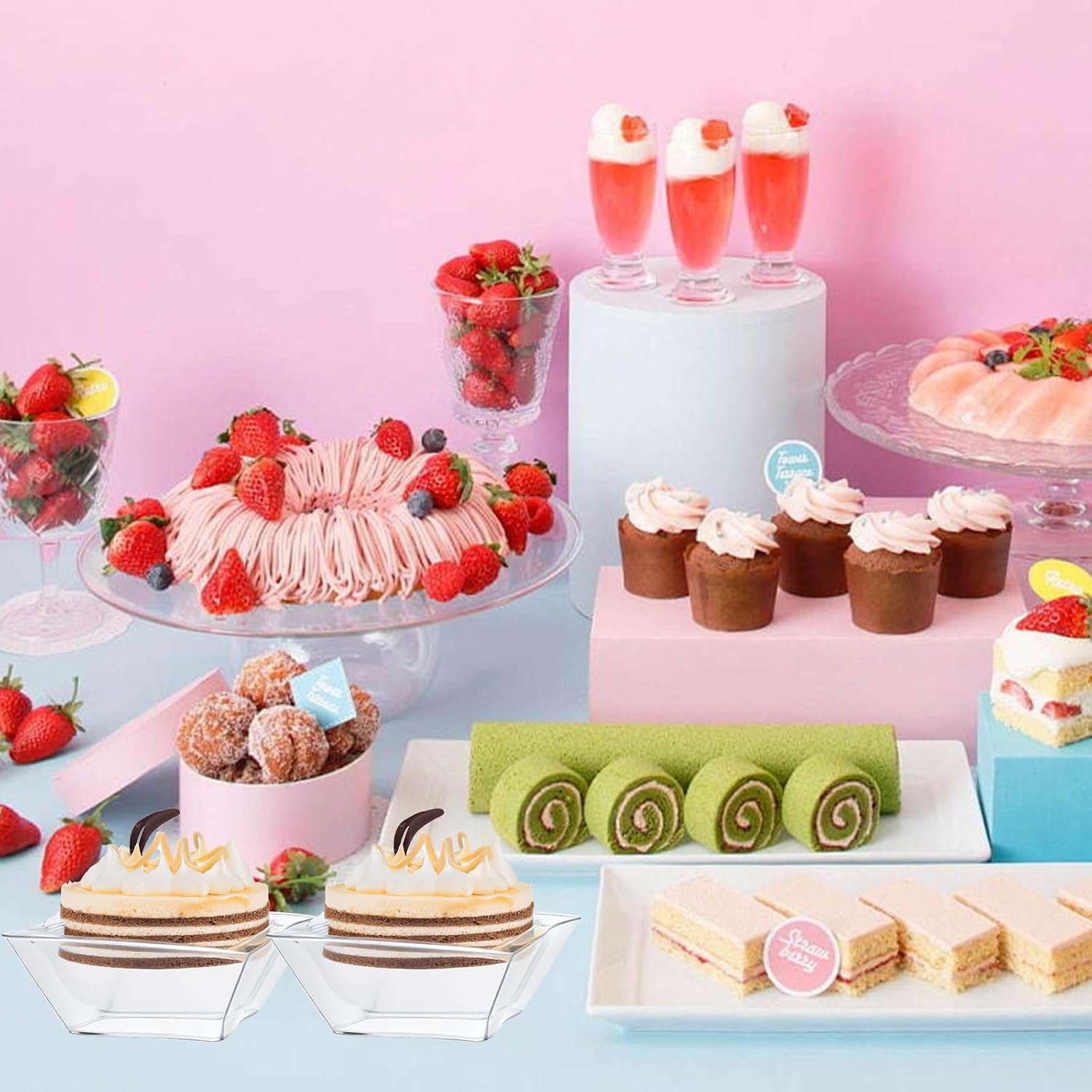 100 Set 5 oz Small Plastic Dessert Cups with Spoons, Clear Appetizer Cups for Parties Mini Serving Bowls, Hors D'oeuvres Plates