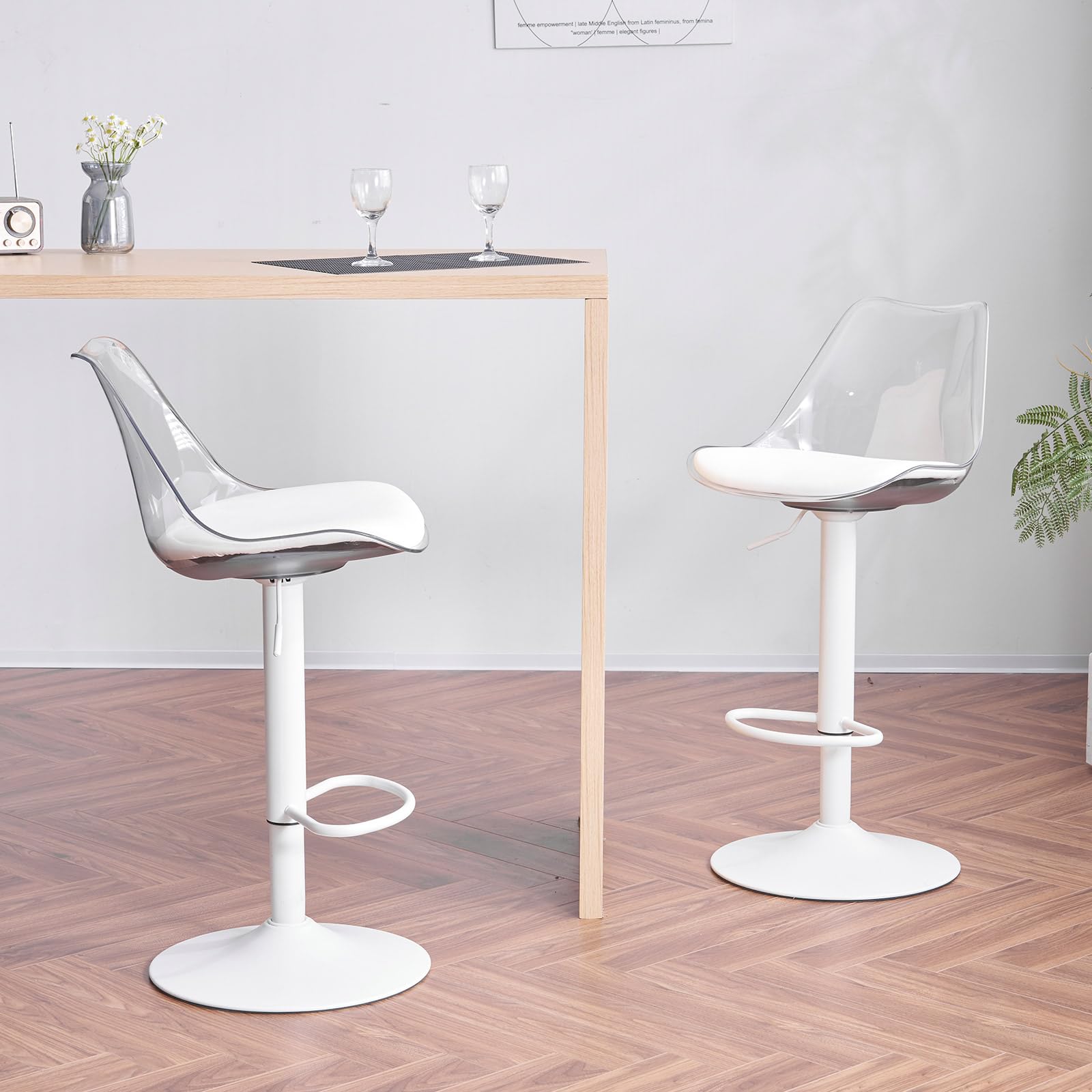 Lot de 4 tabourets de bar transparents réglables en hauteur, pivotants à 360°, avec dossier ergonomique et repose-pieds – Chaises hautes modernes pour cuisine, salle à manger et bar (Blanc)