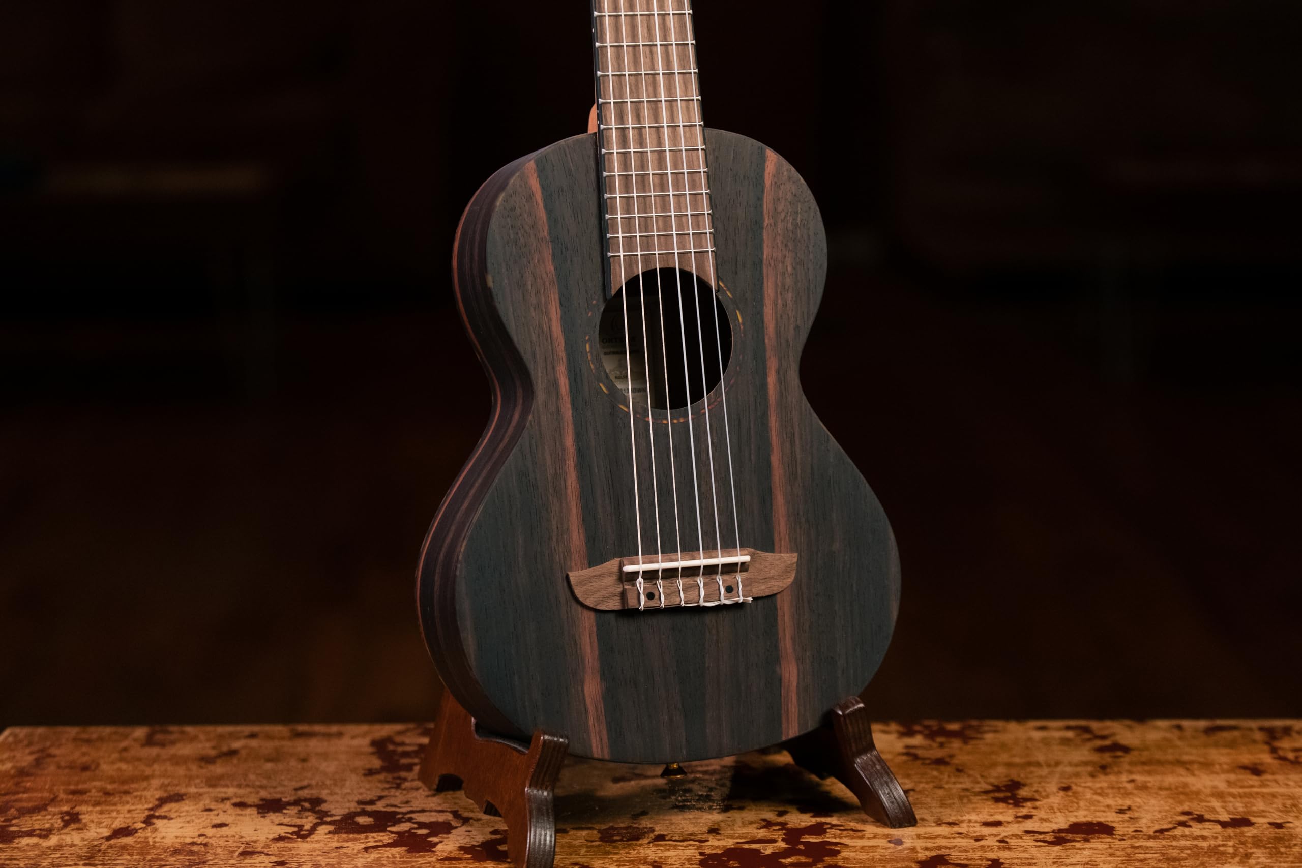 Ortega Guitars Mini Reise Gitarre – Mini Travel Series – Ebenholz, Natur (RGL5EB) | Nylonsaitengitarre, 18 Frets, Ebenholz-Decke & -Korpus offenporiges Satin-Finish