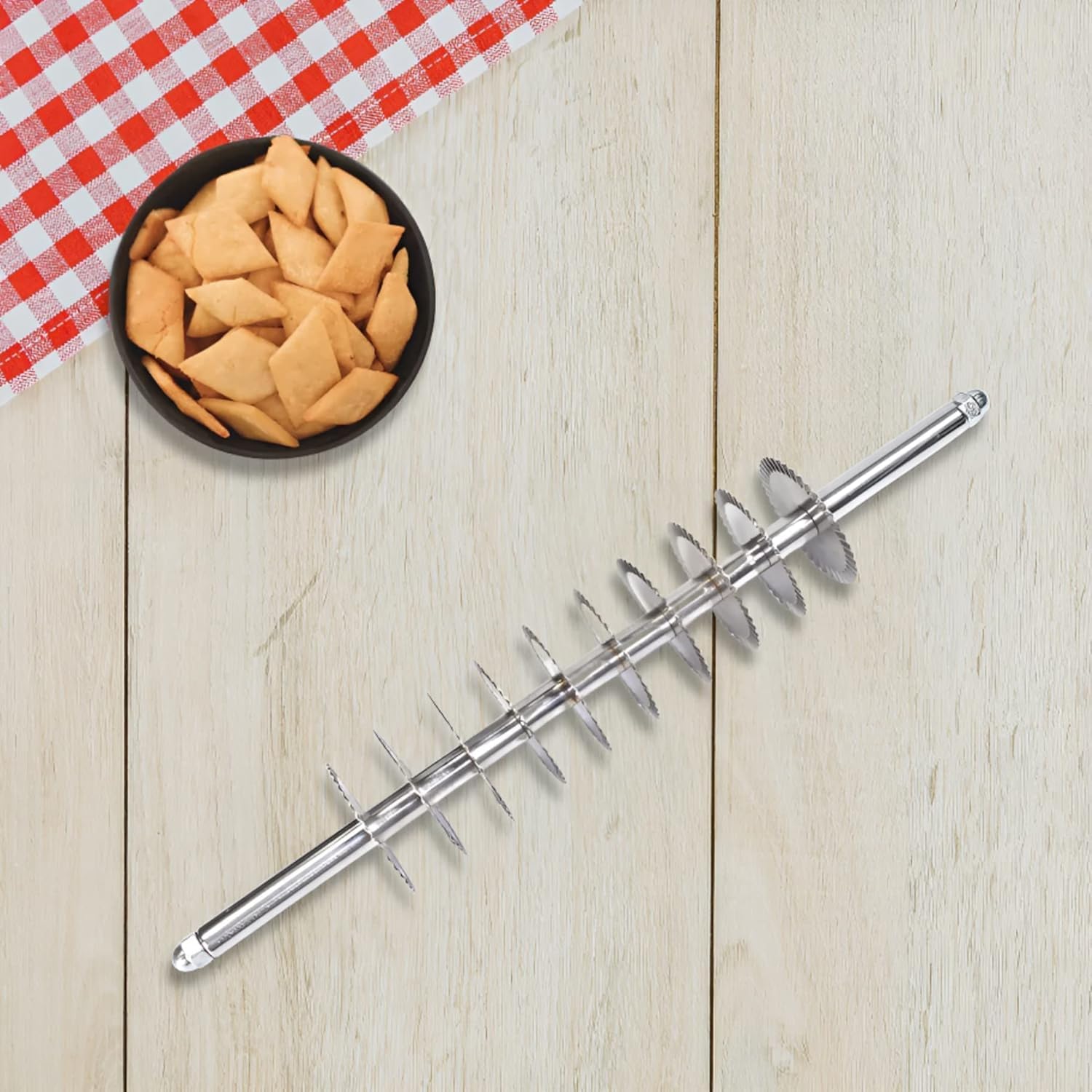 Rasakraft Dough Cutter, Stainless Steel, Non-Slip Flexible Handle, Precision Cutting, Professional Kitchen Utensil for Bakers and Chefs