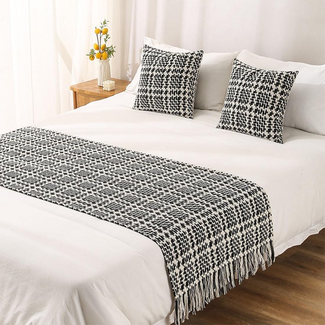 HIQACTLIF Bed Runners & Scarves, Northern Europe Knitted Soft no Fading Bed Runner Double King Size King Size,Bed Scarf Protection for Home Hotel Bedroom Wedding Room