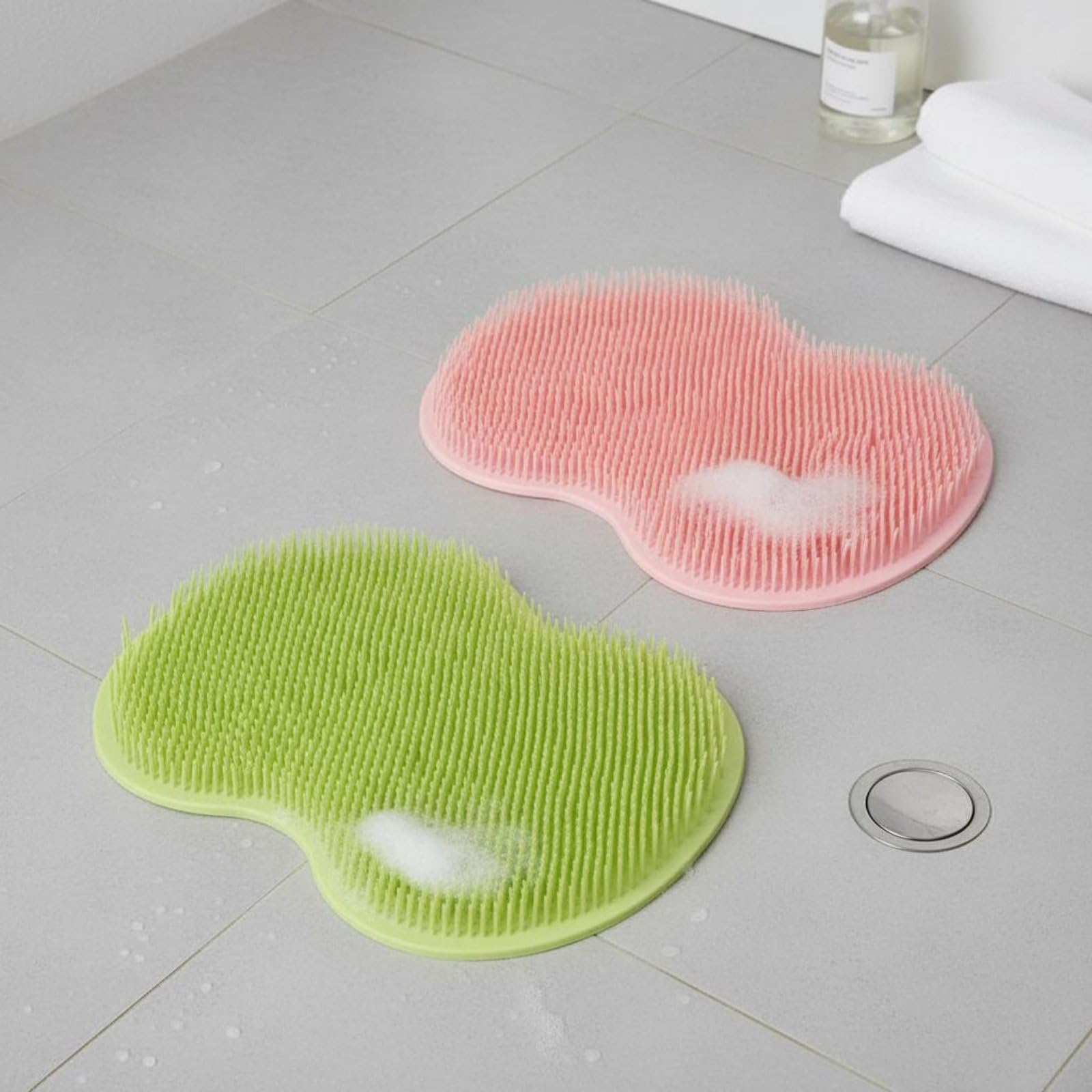 Alfombra Exfoliante de Ducha Cepillo para Pies Limpiador Masajeador Antideslizante de Goma Termoplástica con Ventosas Estables y Drenaje Rápido, Blanco Leche+Rosado
