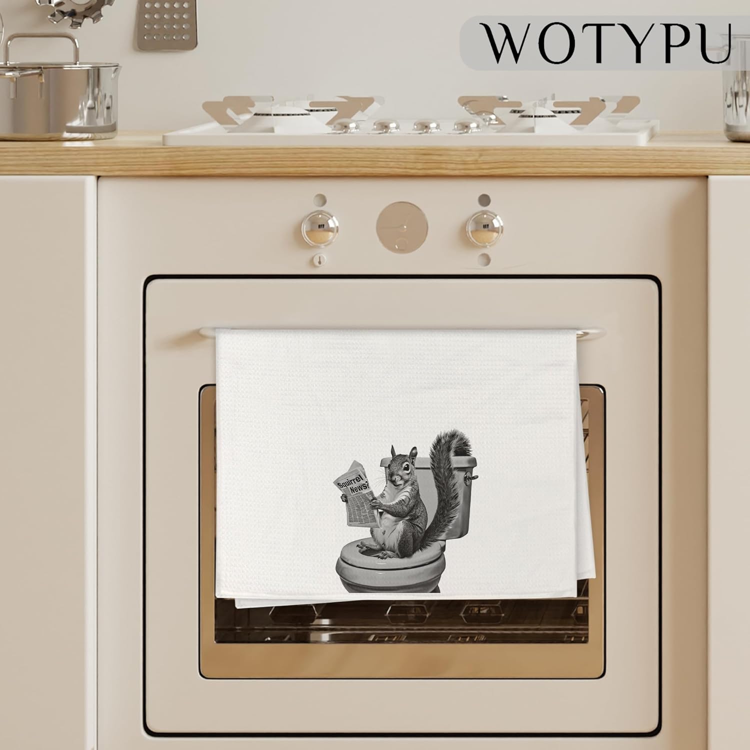 Funny Squirrel Gifts Hand Towels for Bathroom, Squirrel Bathroom Decor, Squirrels Lovers Gifts, Squirrels Decor Hand Towels for Guest Bath Room Washroom Power Room Vanity Half Bath, 16X24 Inch - Image 3