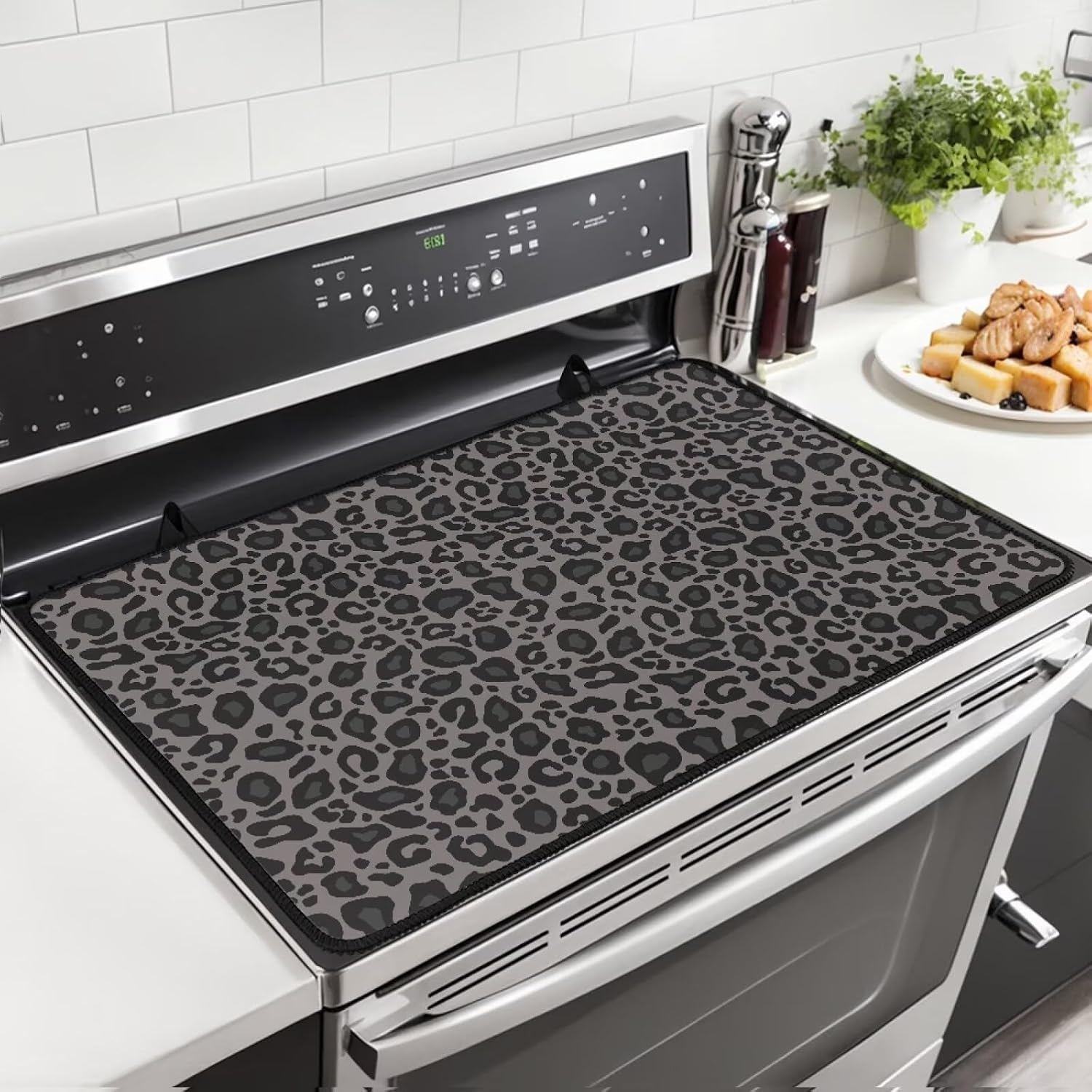 Chili Pepper Stove Top Covers for Electric Stove Red Hot Chili Pepper Black Glass Top Stove Protector Heat Resistant Range Covers Countertop Mat 28x20 Inch