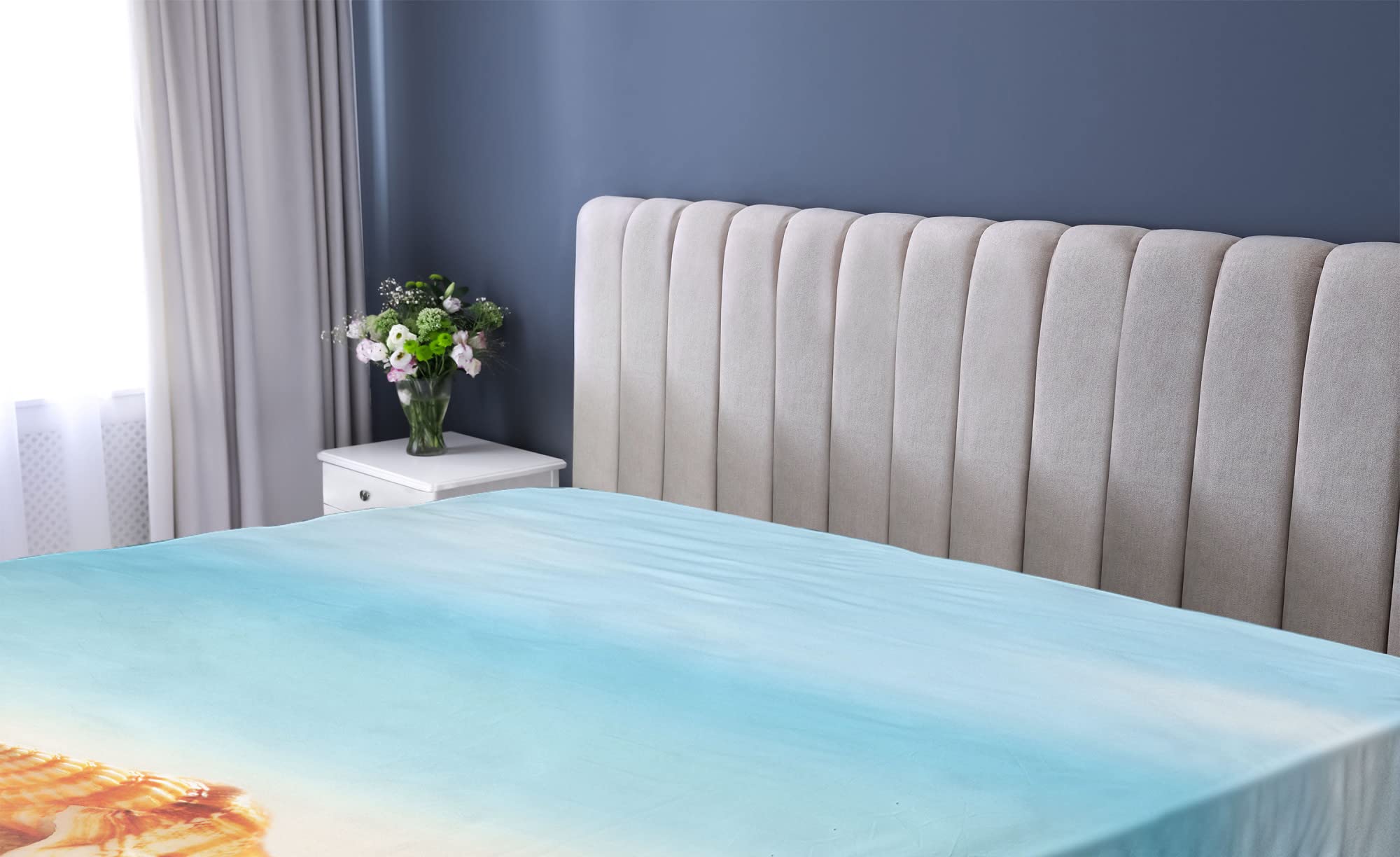 Ambesonne Santa Fitted Sheet, Starfish in Santa Hat on an Exotic Sandy Summer Beach with Sea Shells, Bed Cover with All-round Elastic Deep Pocket for Comfort, California King, Pale Blue Sand Brown Red