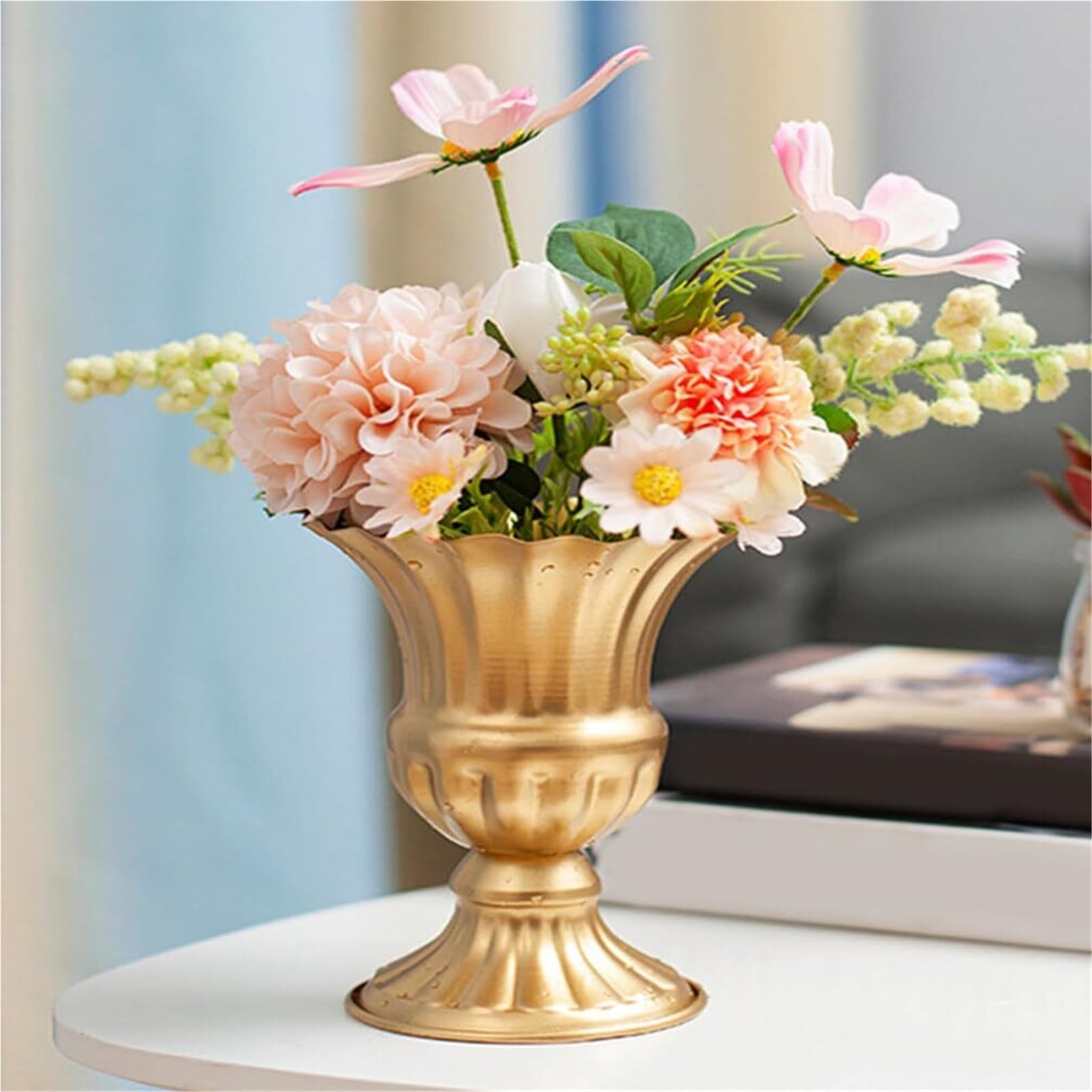 Decorazione per la stanza Vaso in metallo stile rustico Centrotavola for matrimonio a tromba Decorazione da tavolo Regali per interior designer(Picture 1)