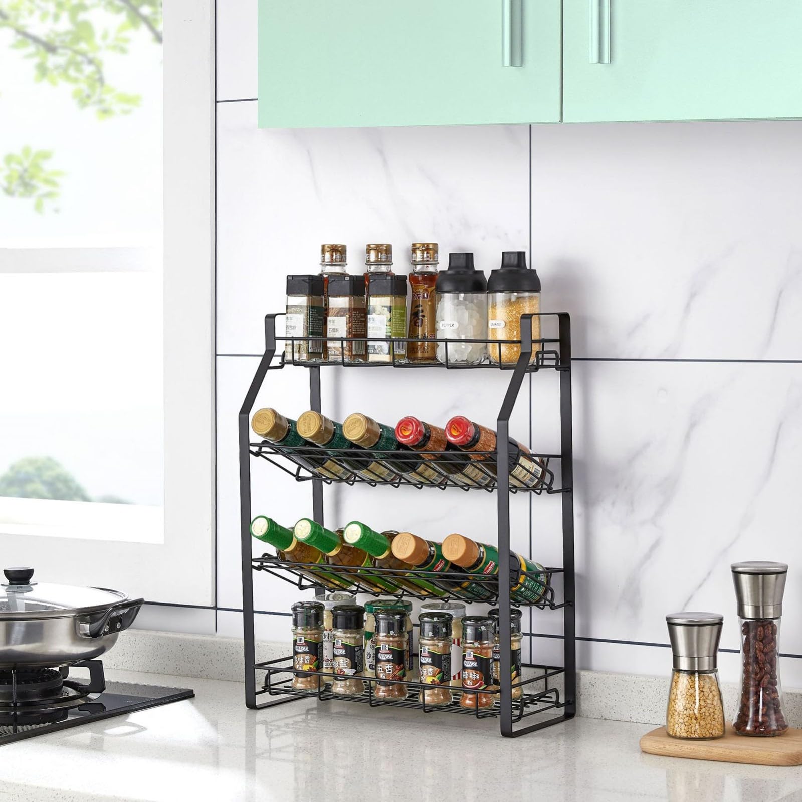 Gewürzregal Küchenregal Ecke Stehgestell 4 etagen Aufbewahrungsregal Das einzigartige 45°-Neigungsdesign erleichtert den Zugriff auf Gegenstände und verhindert, dass diese herunterfallen. Home & Kitchen
