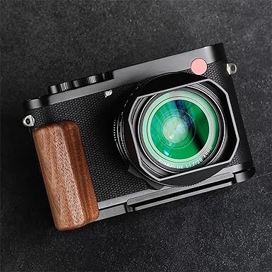 Amazon.co.jp: [恵＼イーサン] Leica ライカ Q2/Q3 専用 カメラ