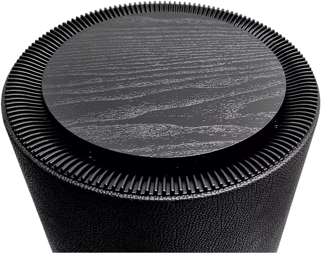 Subwoofer top panel detail