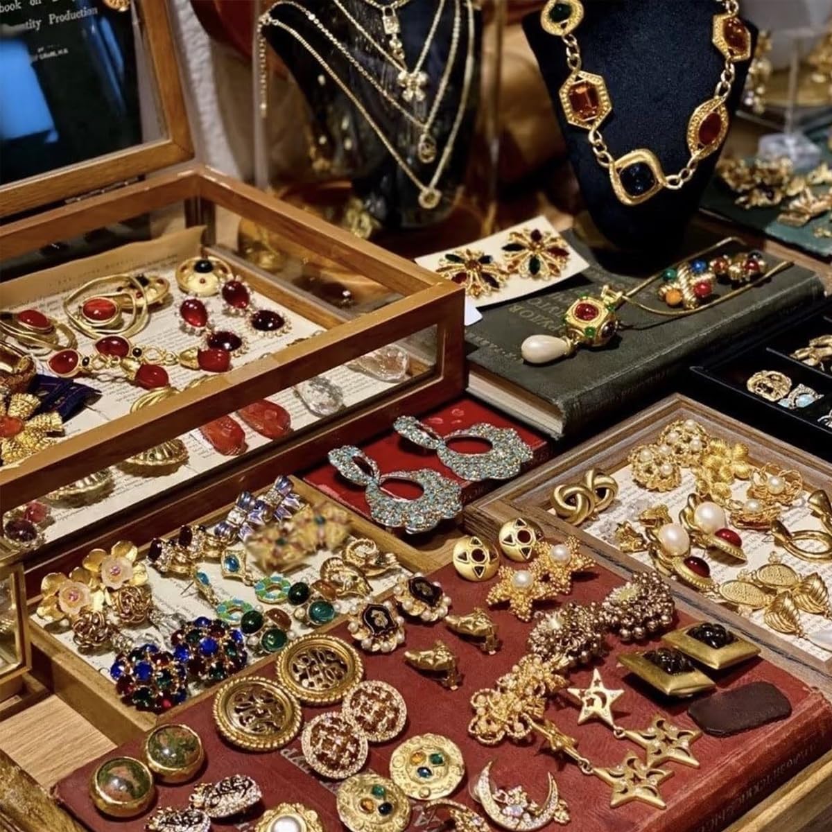 Mystery Jewelry Jar,40-45 Piece Surprise Box for Women Gift Set,Including Necklace, Earrings,Rings,Bracelet,Keychain,Hair Clip,Shoe Charms,Random Vintage Unique Birthday Christmas Gifts for Her - Image 2