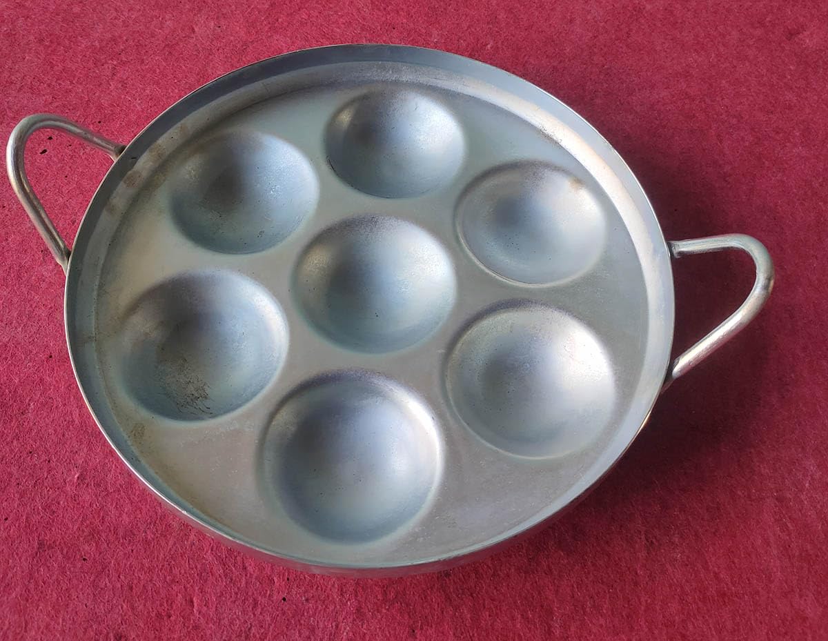 Aluminum Paniyaram Pan 7 Cups with 2 Side Handle 2