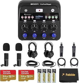 مجموعة مسجل بودكاست Zoom PodTrak P4next مع حزمتي ميكروفون بودكاست Zoom ZDM-1، بما في ذلك سماعات الرأس والزجاج الأمامي وكابلات XLR وبطاقتي ذاكرة سعة 64 جيجابايت و4 بطاريات AA وشاحن أبيض
