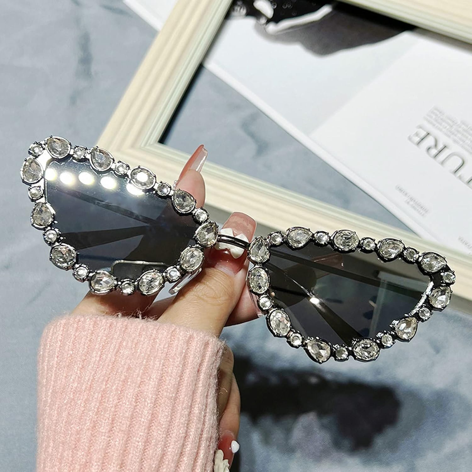 Full Crystal Shiny Cat Eye Sunglasses For Women Vintage Fashion Luxury Rhinestone Sun Glasses Female Elegant Shades - Image 3