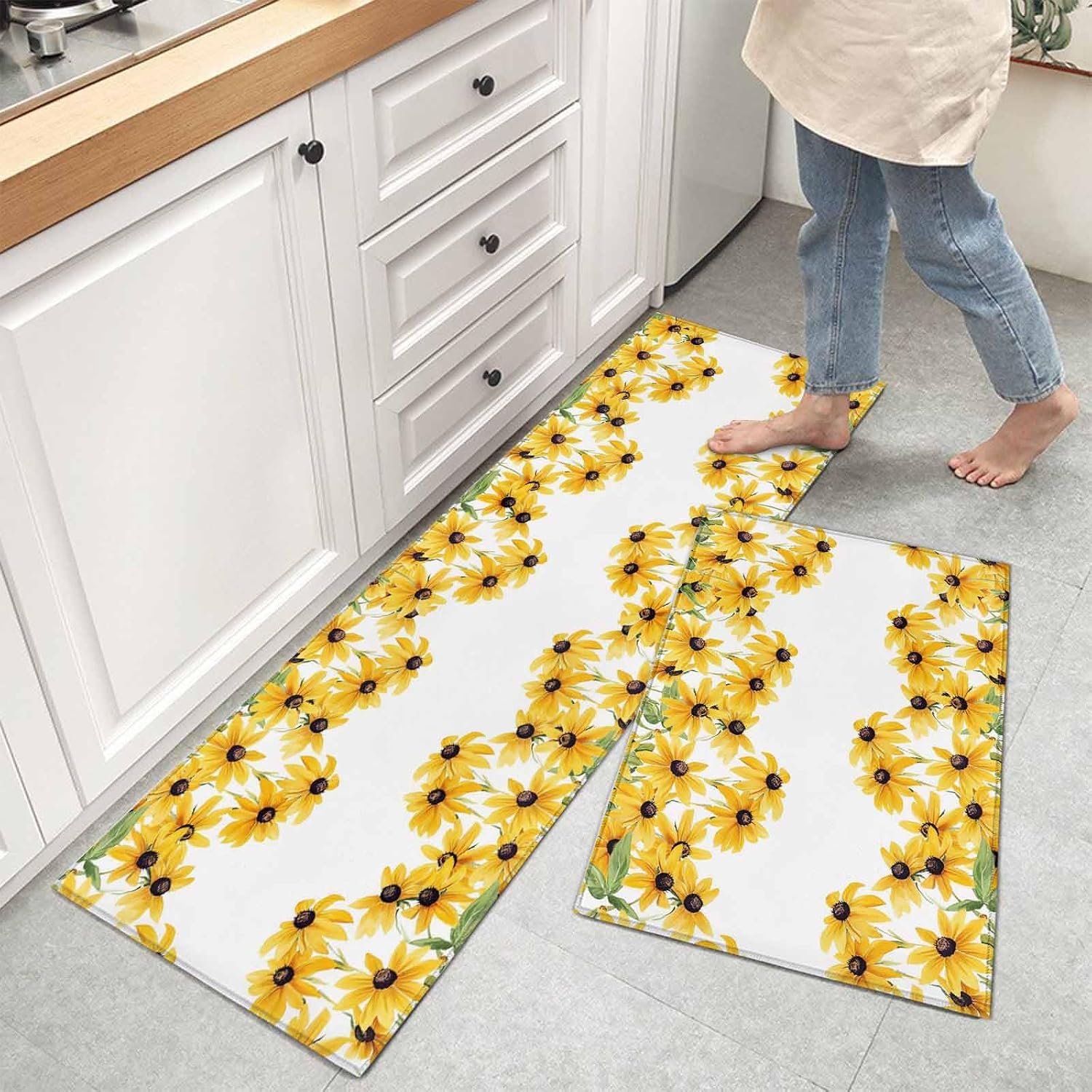 Kitchen Mats for Floor Summer Daisy Wild Flower Washable Non Slip Kitchen Rugs 2PCS, Farmhouse Floral Leaves Absorbent Standing Mats for Sink Bathroom Office Living Room 15.7x23.6in+15.7x47.2in