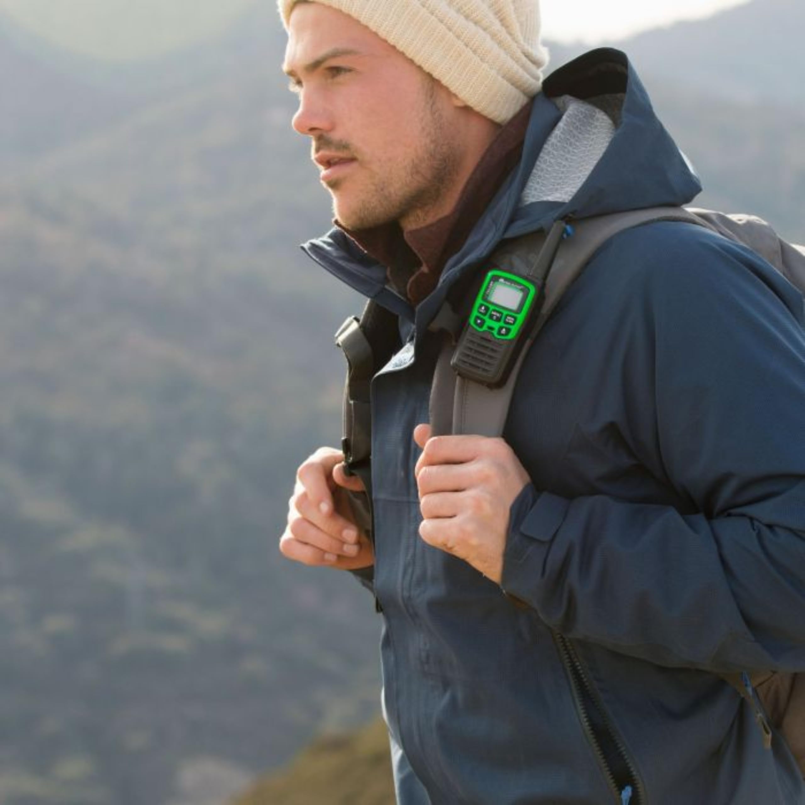Midland XT30 PMR-Funkgerät mit Akku & Ladekabel, 6 km Reichweite, 16 Kanäle, VOX-Funktion, Walkie Talkies mit hervorragender Sprachqualität, Paar, grün