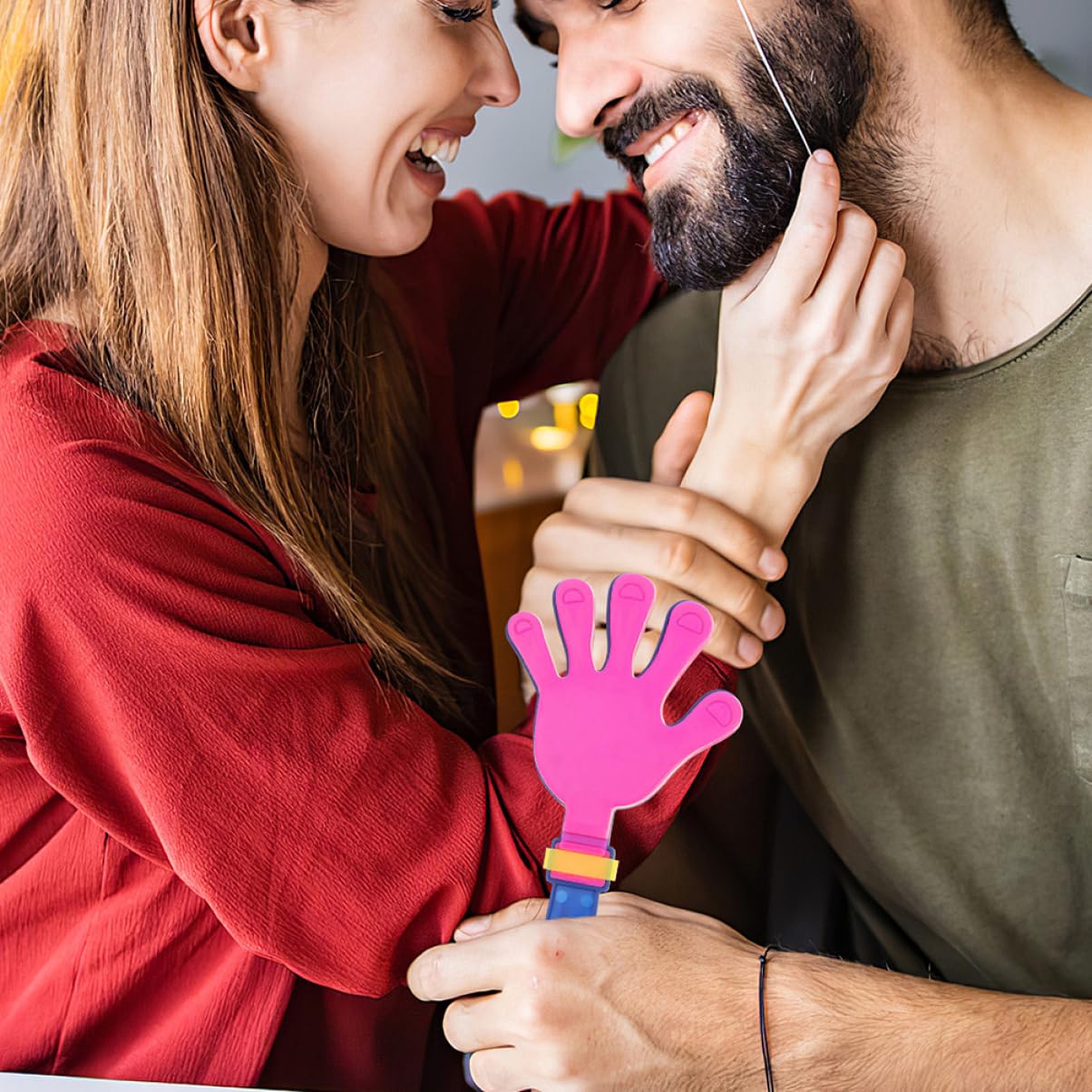 Didiseaon Lot de 20 Claquettes en Plastique pour Fête, Bruiteurs Faciles à Utiliser, Jouets pour Garçon et Filles et Adultes, Accessoires pour Mariages et Carnavals Couleur Aléatoire