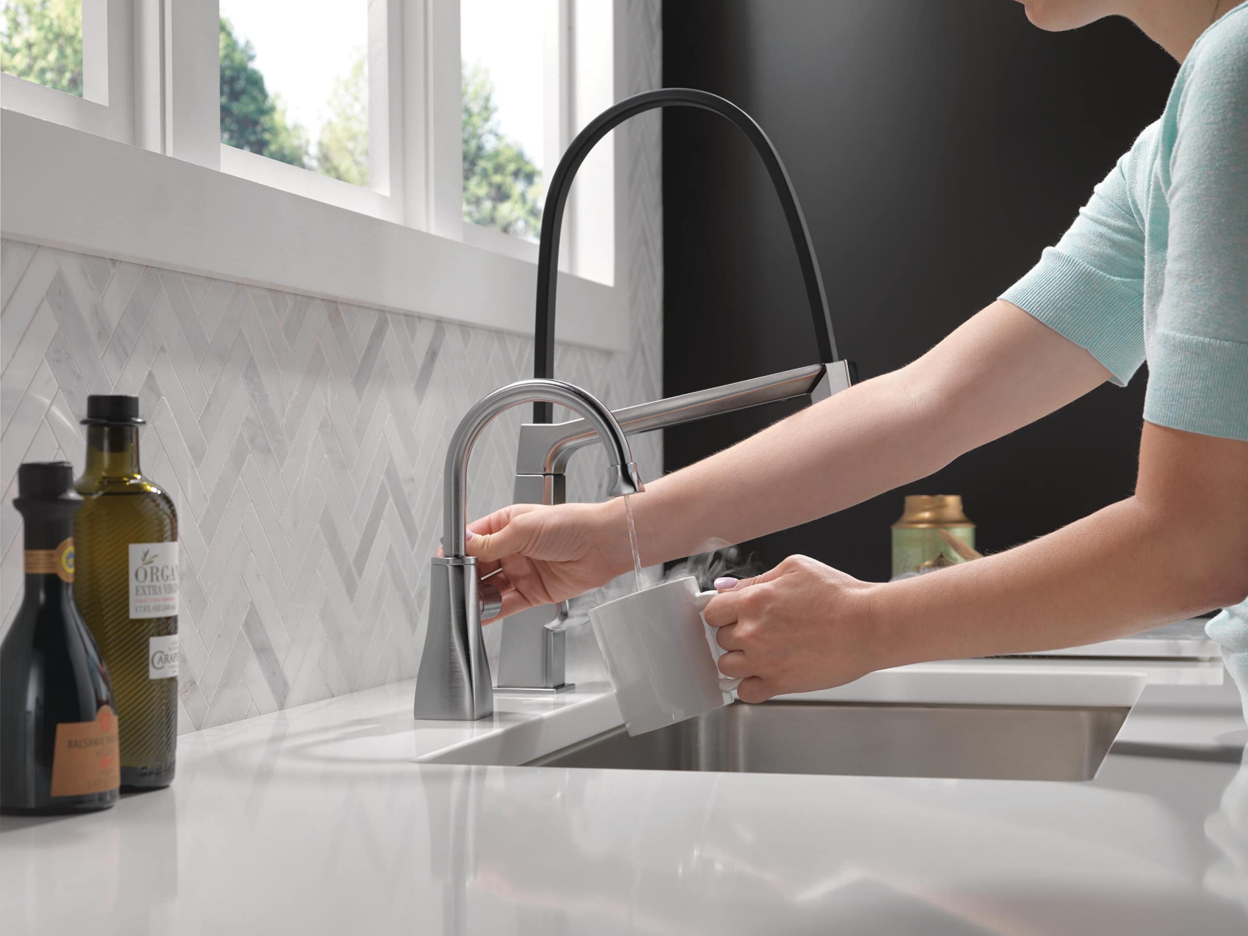 DELTA FAUCET Contemporary Square Instant Hot Water Dispenser, Arctic  Stainless : Everything Else - Amazon.com