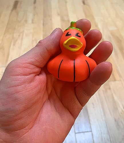 Miniatura 4 de Funiverse Paquete de 24 patos de goma para Jeep de Halloween, surtido Perfecto para truco o trato o bolsa de regalos para fiestas