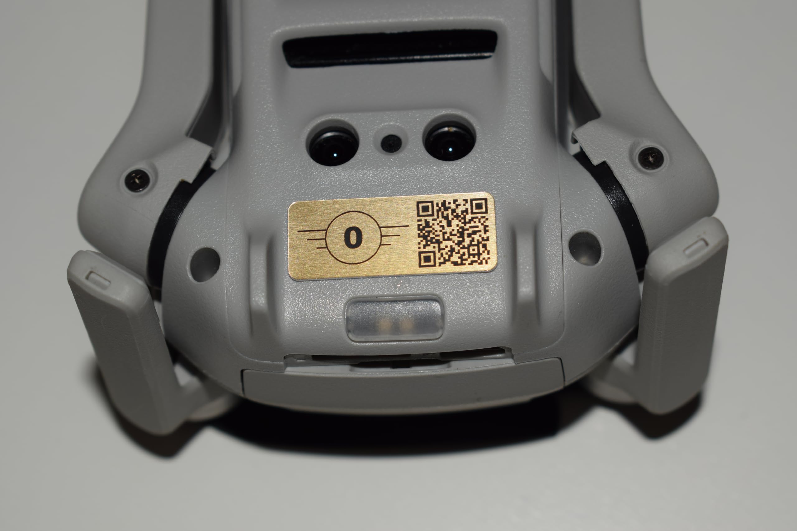 ● Pack 1 Uds. ● Placa Identificativa para Drones ● Placas para Dron CUMPLEN requisitos normativa EASA ● Tamaño Personalizados para Todos los Modelos de drone (Marcado de Clase EASA)