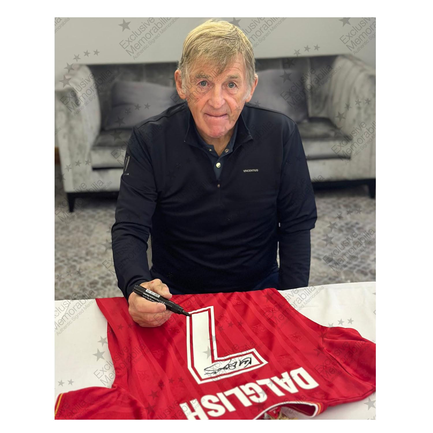 Exclusive Memorabilia Maillot de Liverpool signé par Kenny Dalglish : numéro 7. Encadré