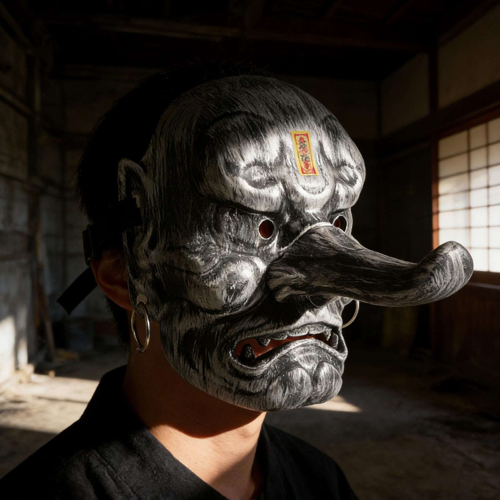 Maschera Tradizionale Giapponese Tengu da Demone Maschera Completa da Cosplay Leggera per Halloween Decorazione Samurai Realistica per Eventi Teatrali e Collezionisti