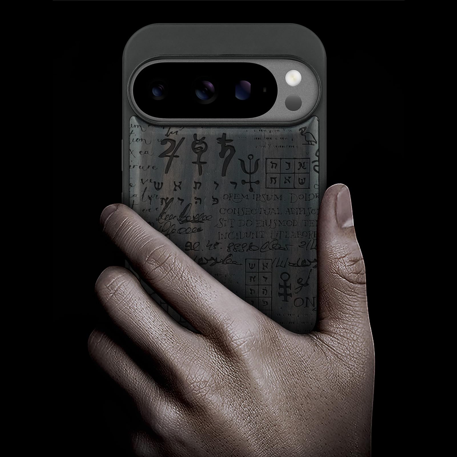 Carveit Luxury Case for Google Pixel 9 Pro hoesje [Hard Real Wood & Soft TPU] Compatible With Shockproof Bumper Protective Pixel 9 Pro Cover (Vikingkompas -Walnotenhout