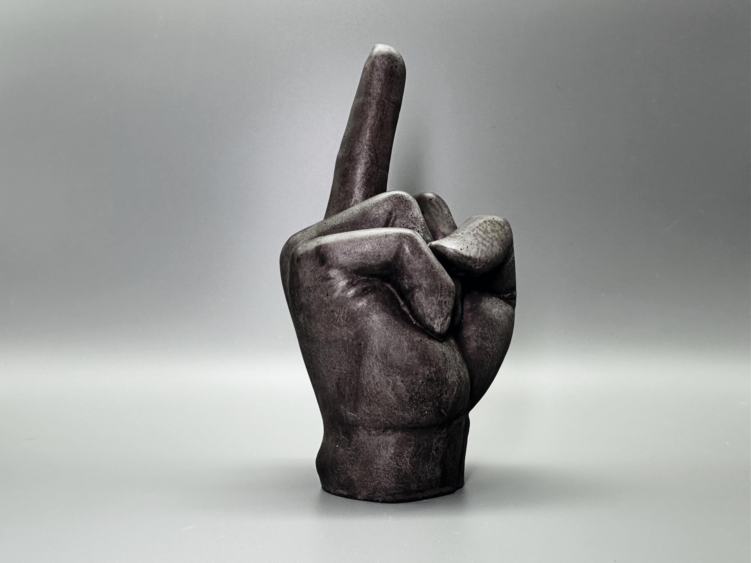 Beton Deko Mittelfinger Steinfigur Steinguss Gartenfigur anthrazit grau