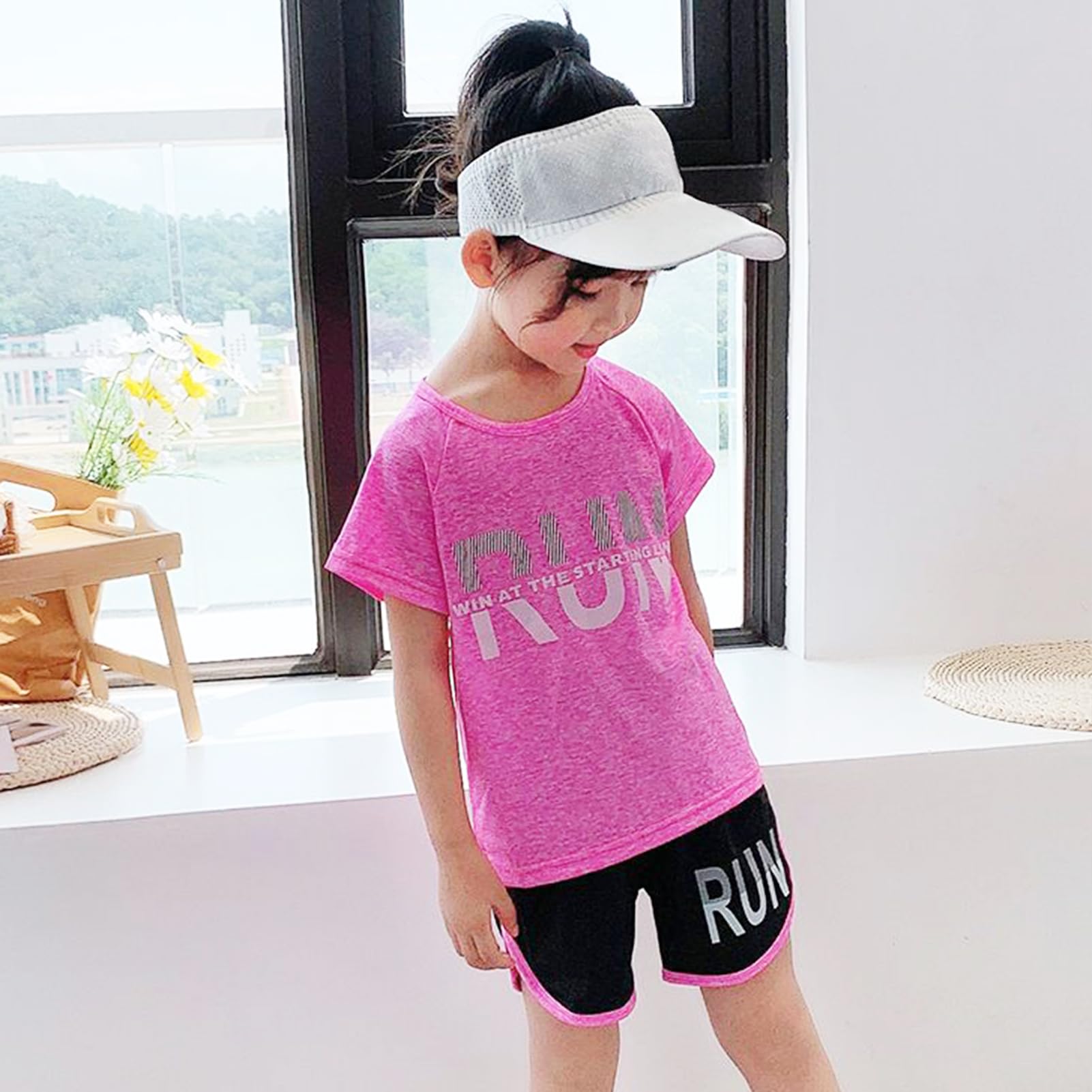Kinder Trainingsanzug Jungen Sportanzug Mädchen Sportbekleidung Set 2-teilig Kurzarm T-Shirt & Shorts Sommer Jogginganzug Schnelltrockend Trainingstrikots für Sport