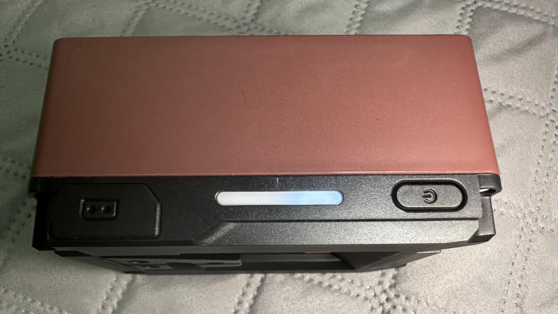 Unique looking style for a V mount, much better than using old NP-F batteries for camera rigs