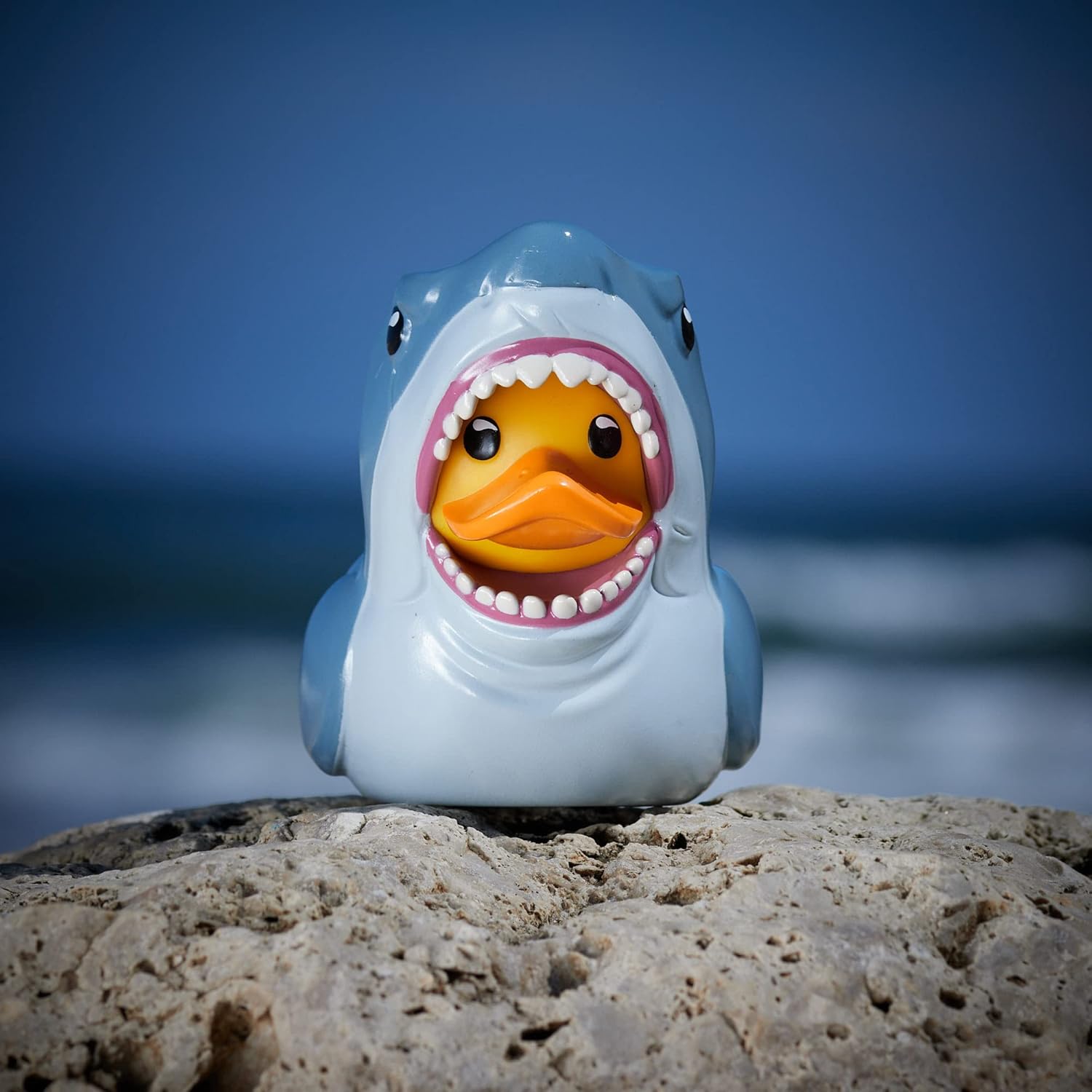 TUBBZ Boxed Edition Bruce The Shark Collectible Vinyl Rubber Duck Figure - Official Jaws Merchandise - TV, Movies & Video Games