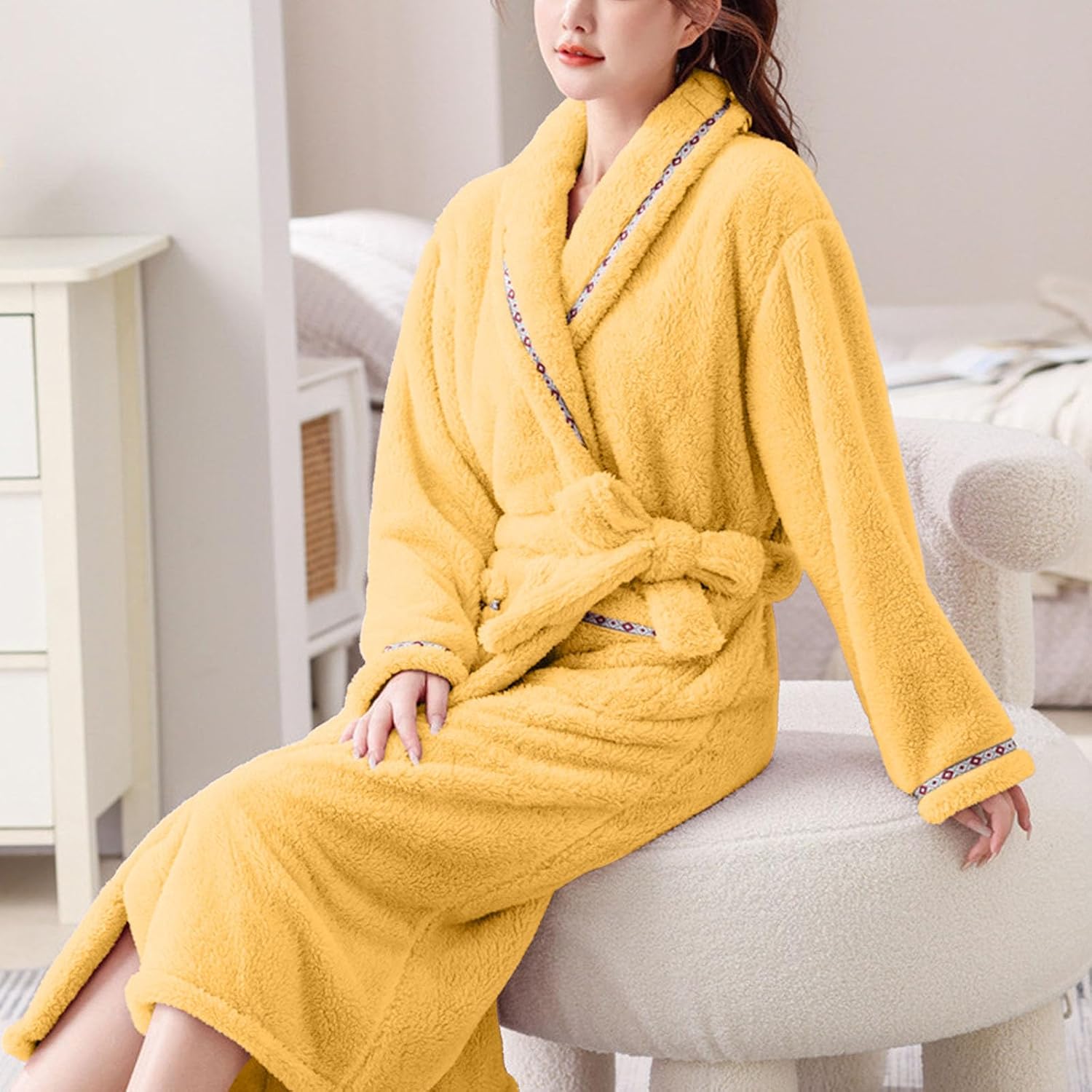 Robes for Women Long Sleeve Plush Fleece Bathrobe with Pockets Winter Warm Flannel Fashion Full Length Spa Clothes