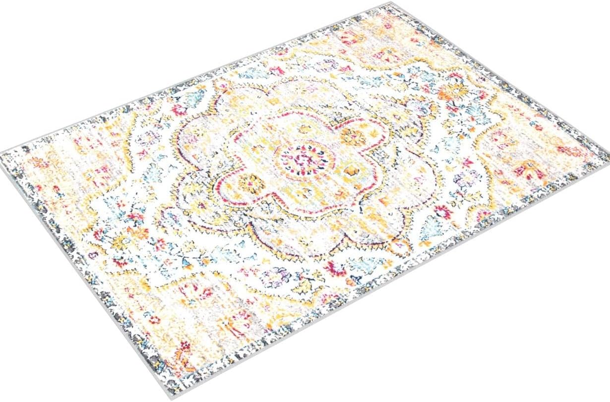 Bohemian Elegance Gray Distressed 5' x 7' Synthetic Area Rug