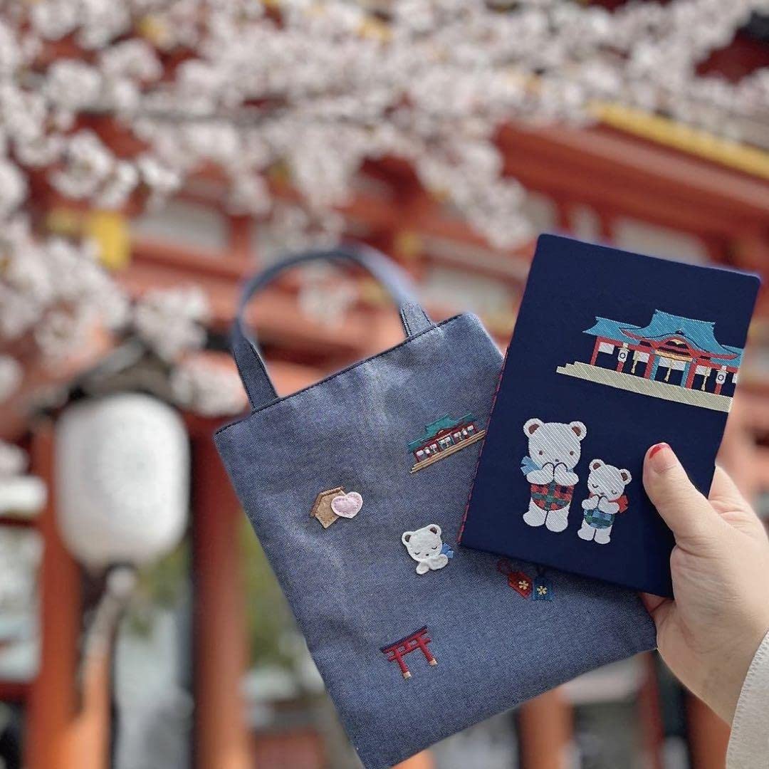 Amazon.co.jp: ファミリア 御朱印帳 ブルー 生田神社限定 : おもちゃ